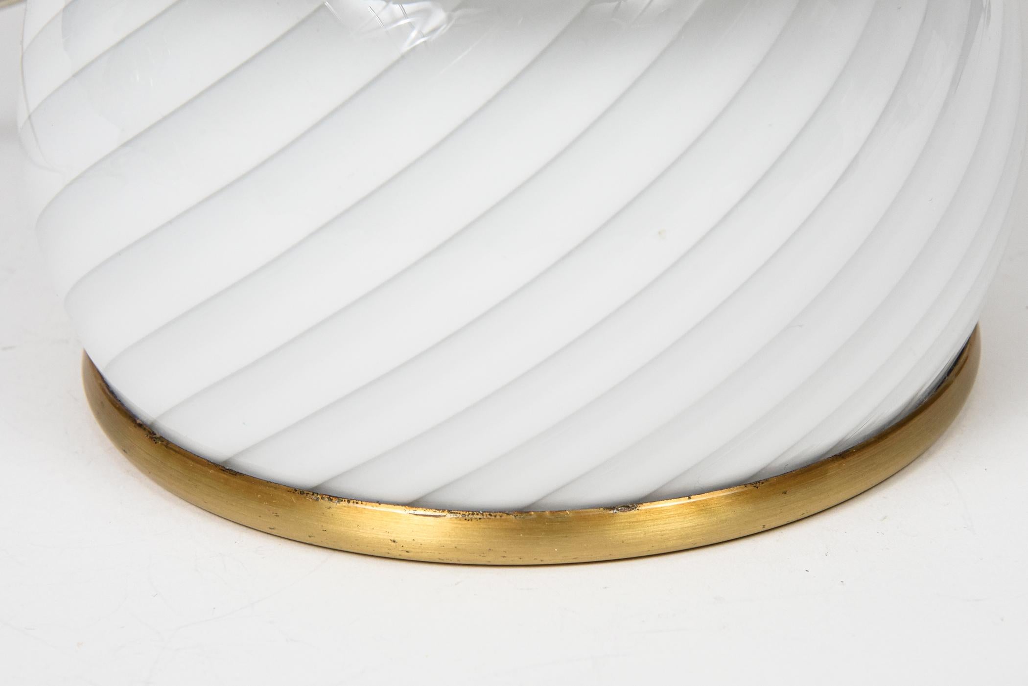 Italian Murano Spiral Mushroom White Art Glass Lamp 1