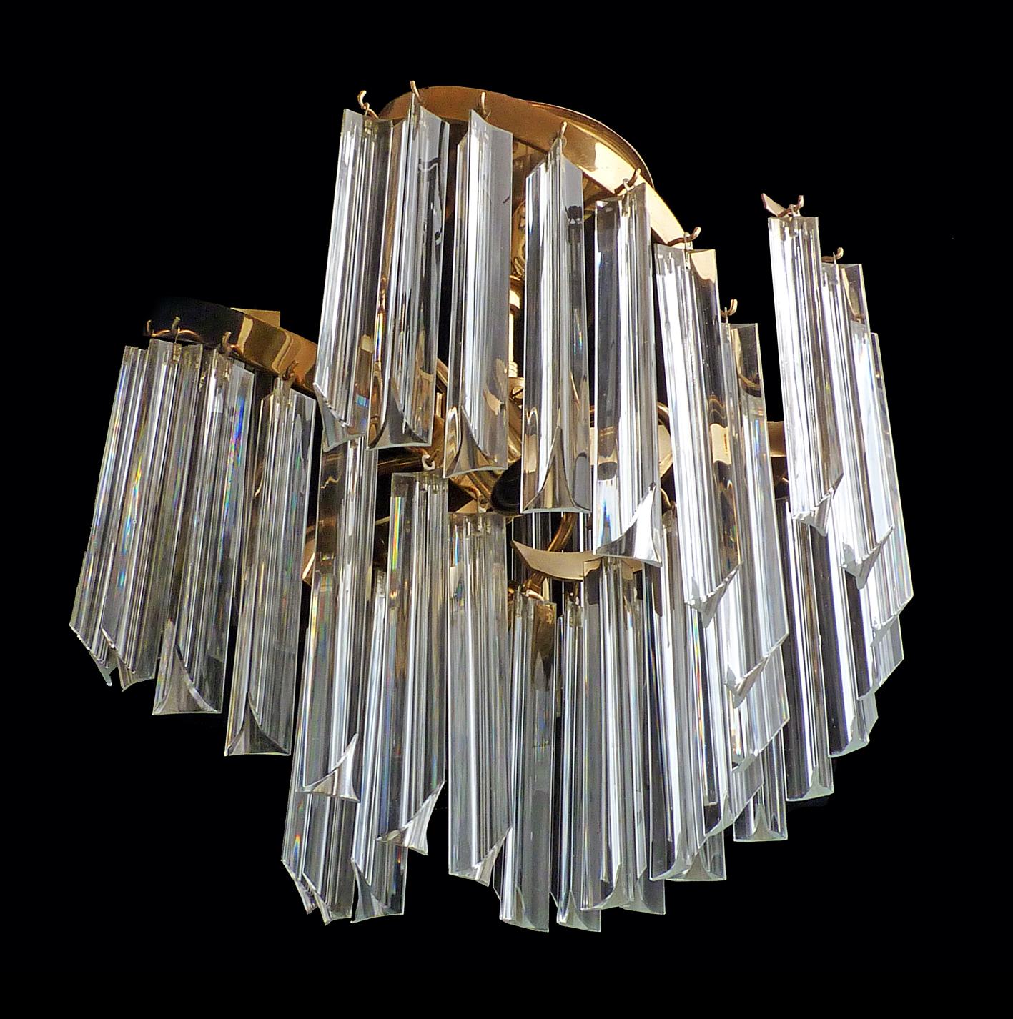 Late 20th Century Italian Murano Spiral Venini Camer Triedi Clear Crystal Prism Gilt Chandelier