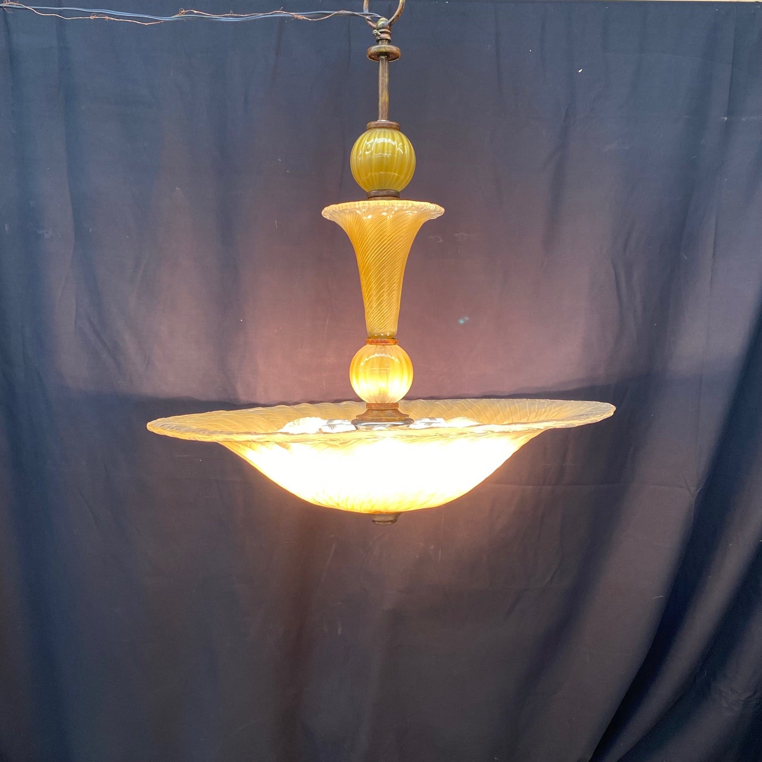 Beautiful color in this very nice and elegant ceiling lamp! 

#7549