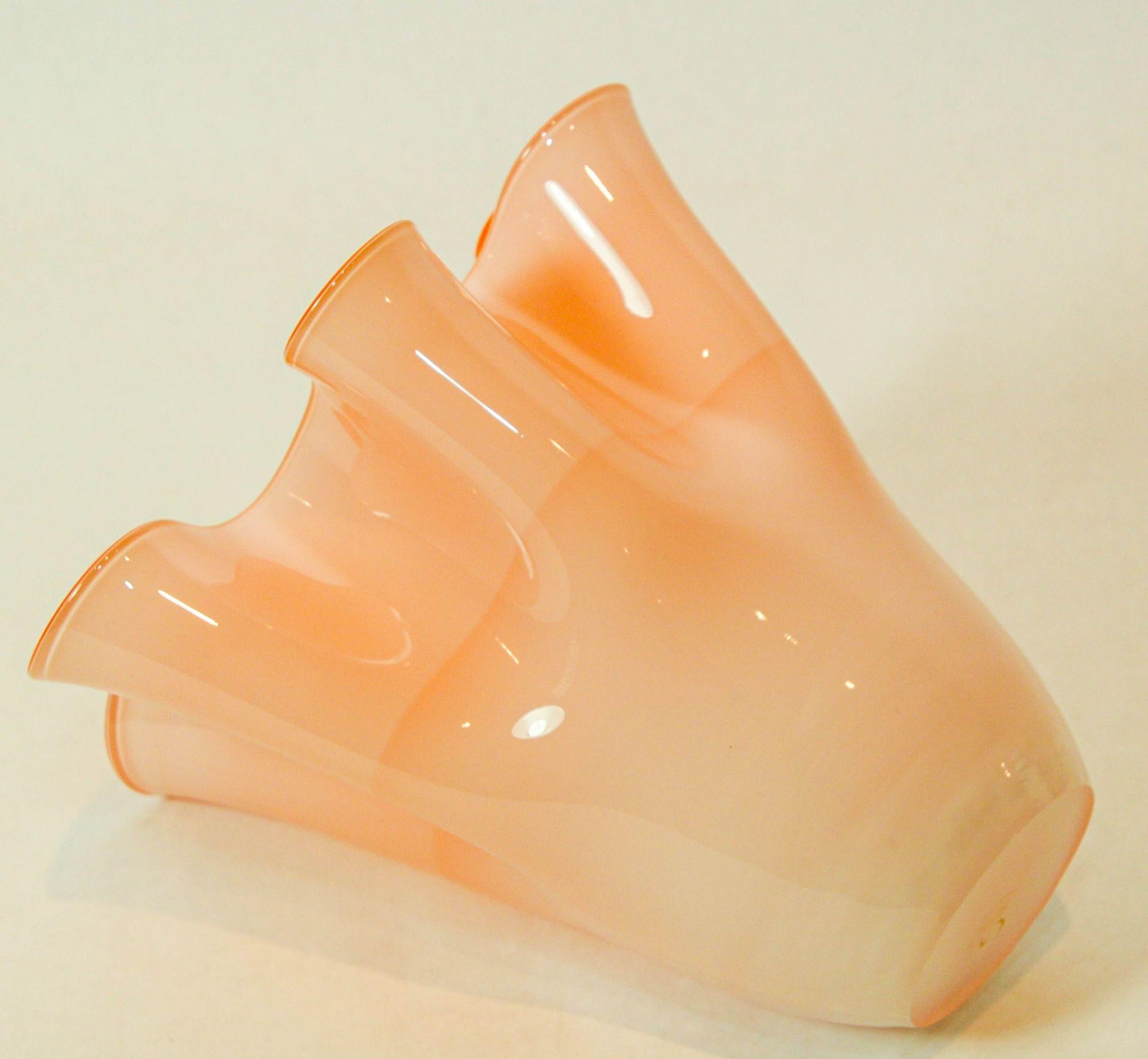 Vaso italiano di Murano arancione a forma di fazzoletto 1970 in vendita 2