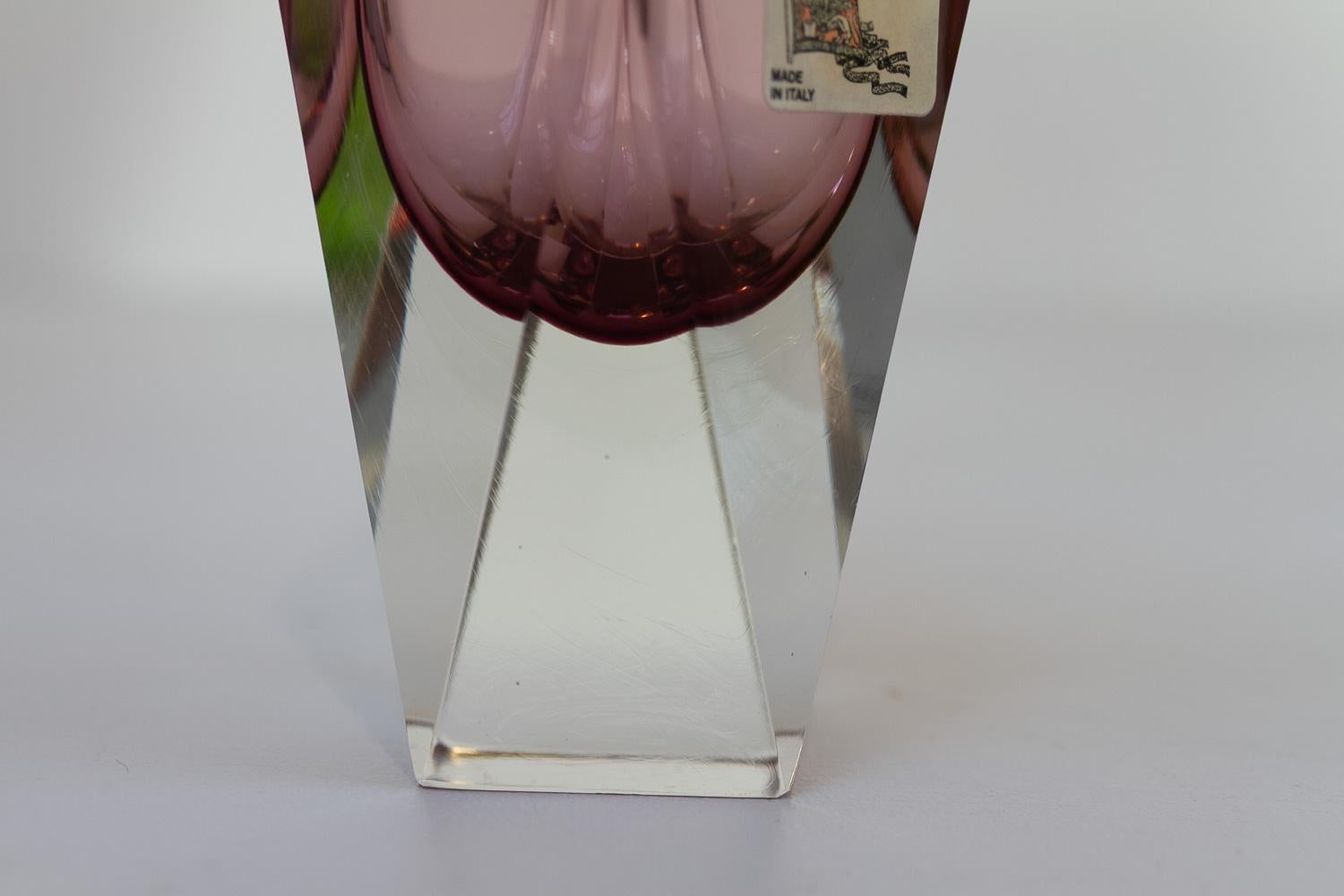 Italienische Murano Glass Sommerso Vasen mit dicken Facetten, 1970er Jahre. Satz von 2. im Angebot 5