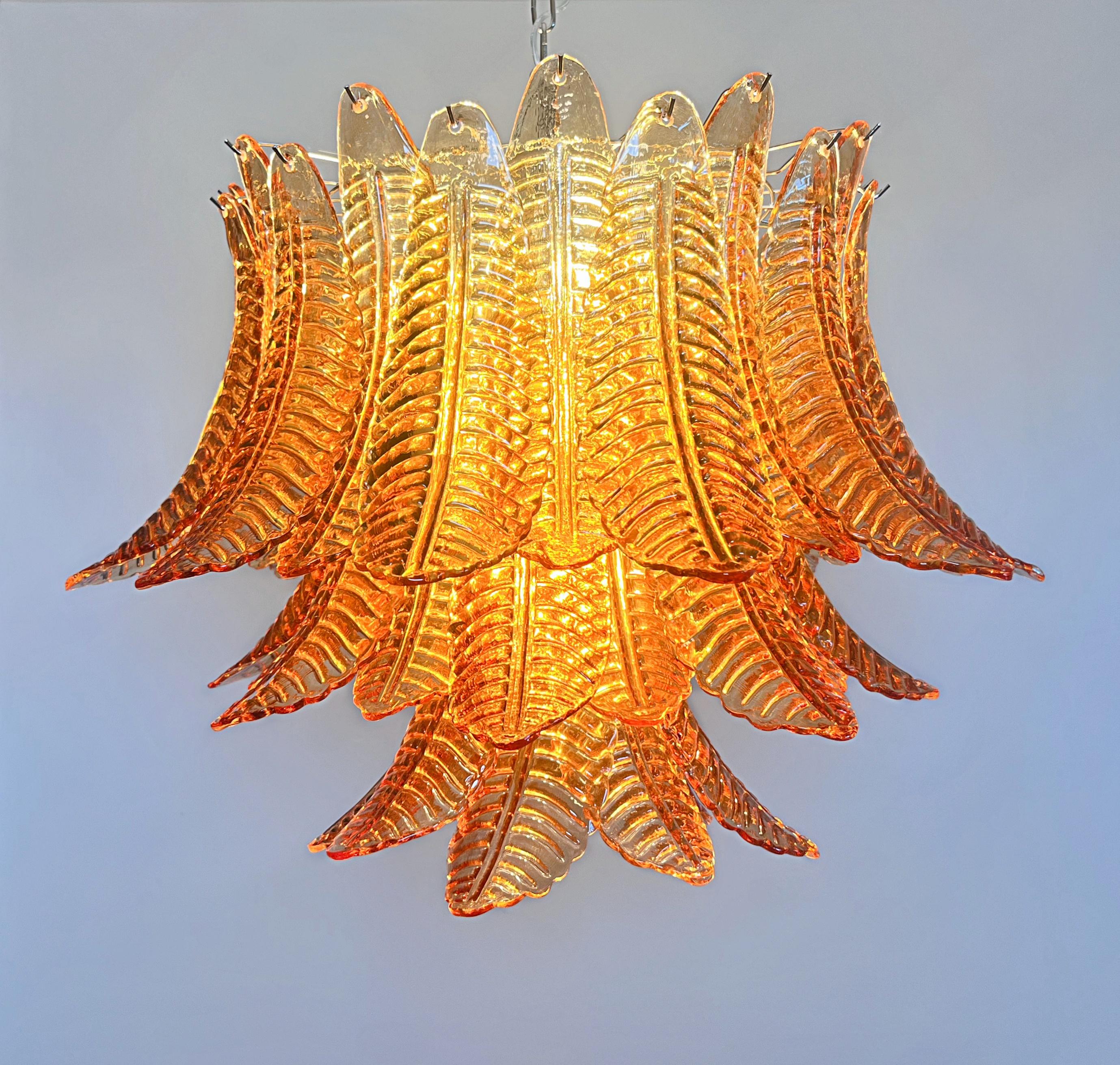 Lustre en verre de Murano à trois niveaux 48 AMBER Felci en vente 6