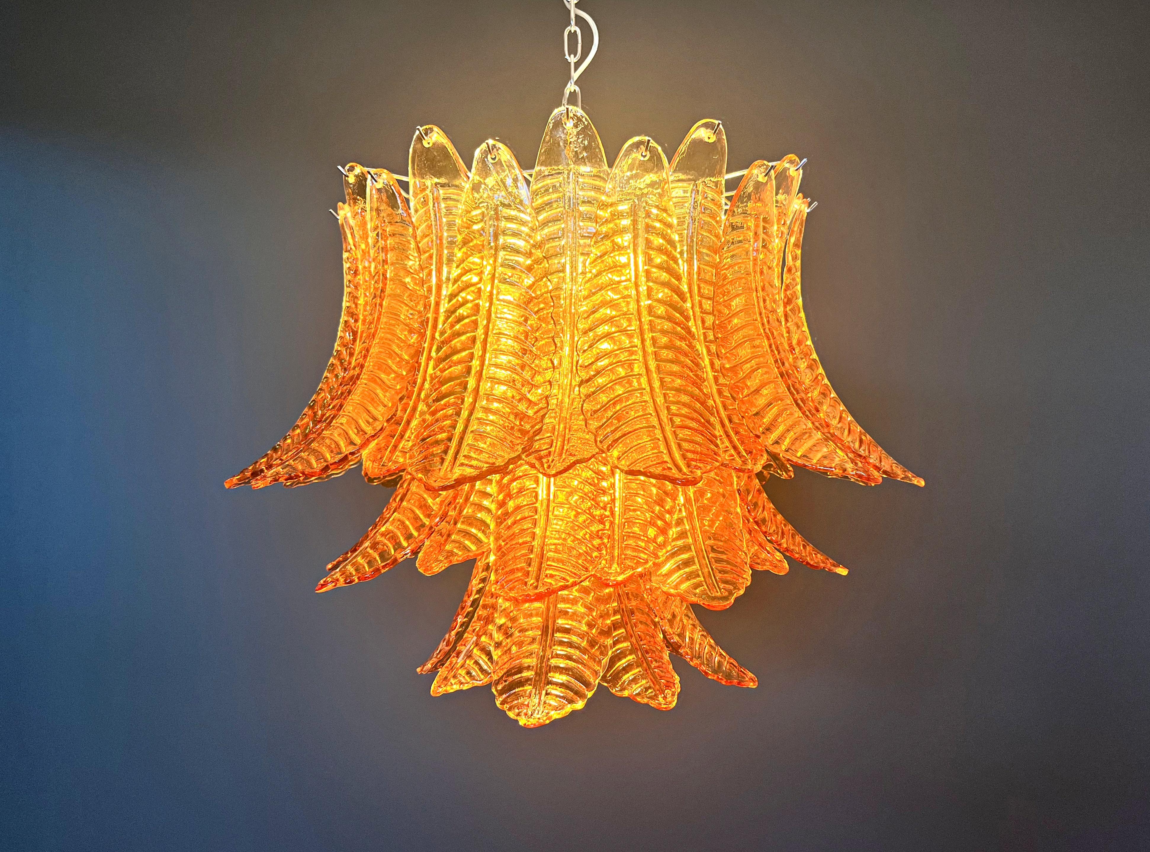 Lustre en verre de Murano à trois niveaux 48 AMBER Felci en vente 9