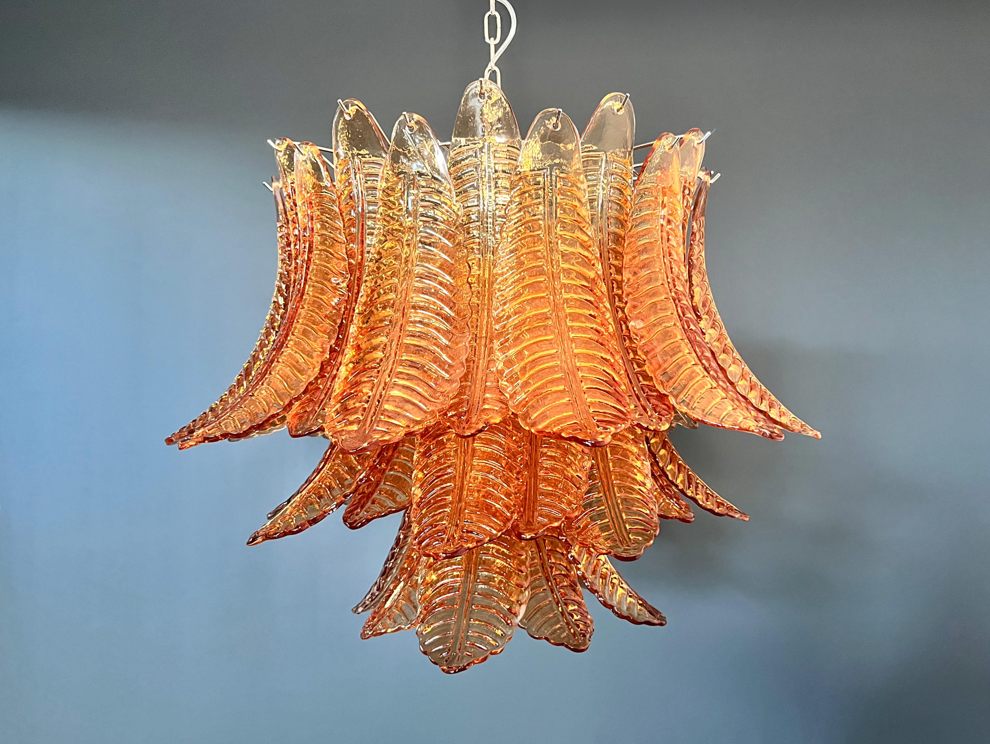 Galvanisé Lustre en verre de Murano à trois niveaux 48 AMBER Felci en vente