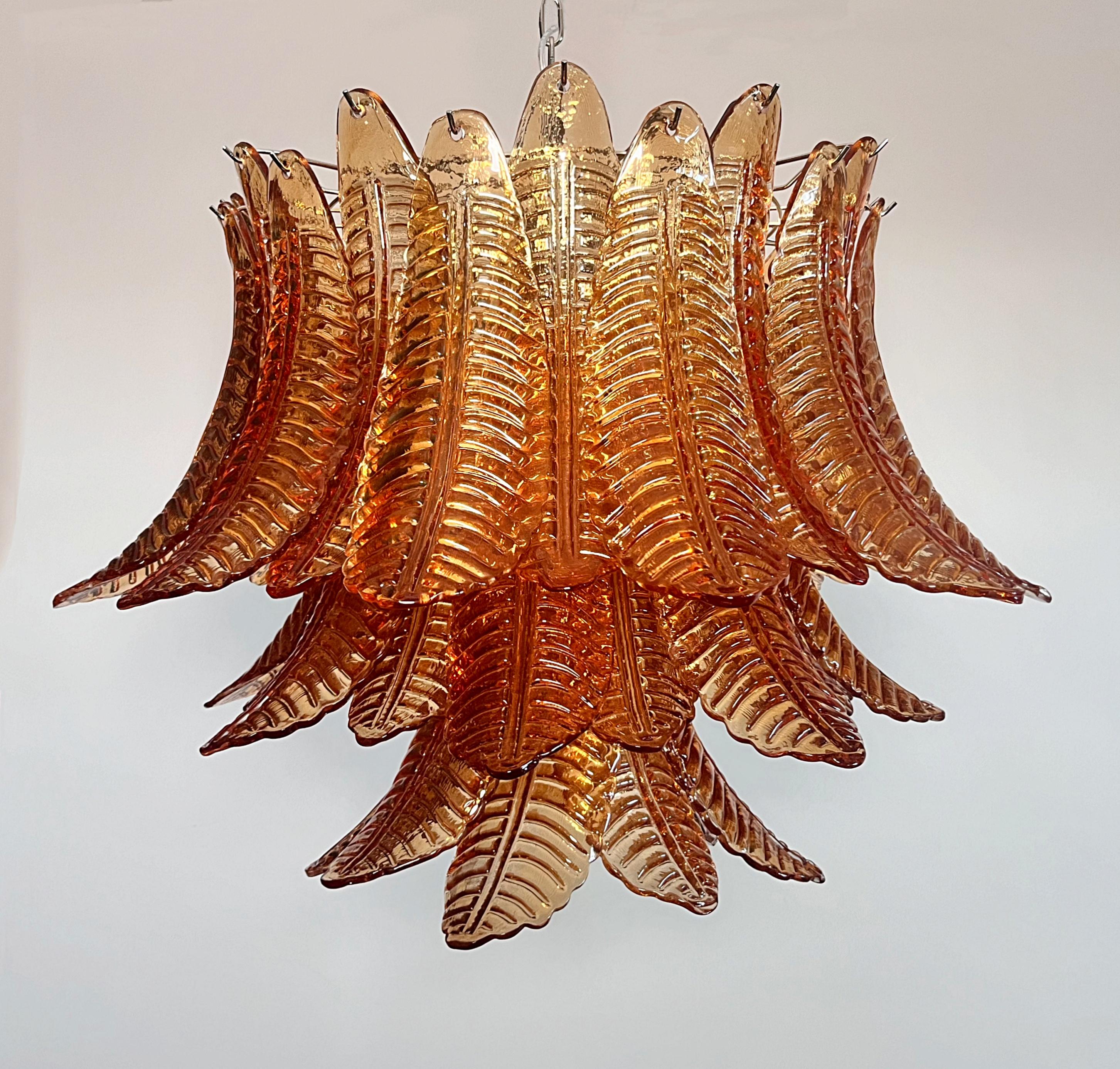 Lustre en verre de Murano à trois niveaux 48 AMBER Felci en vente 1