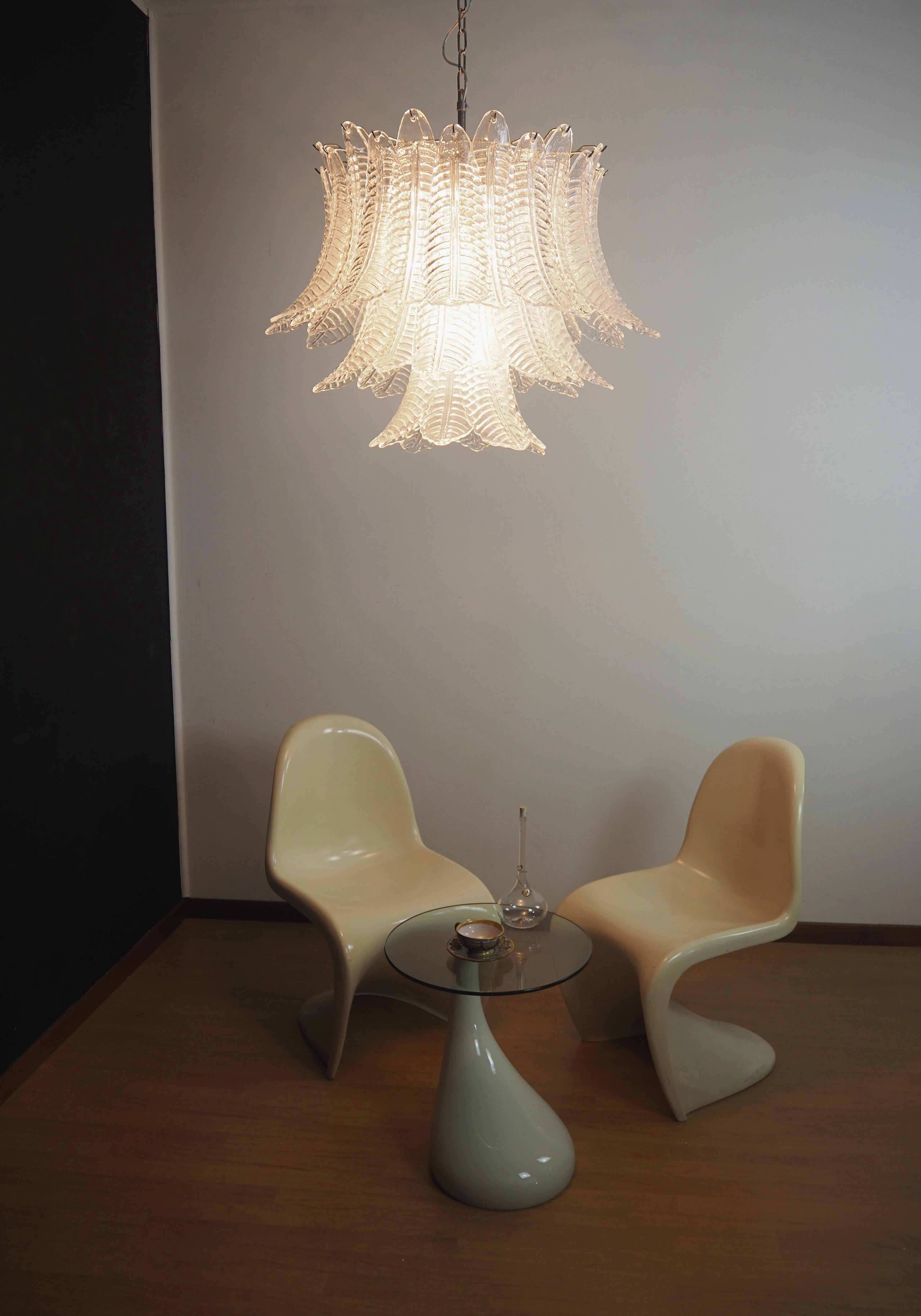 20th Century Italian Murano three-Tier  48 transparent Ferns Glass chandelier For Sale