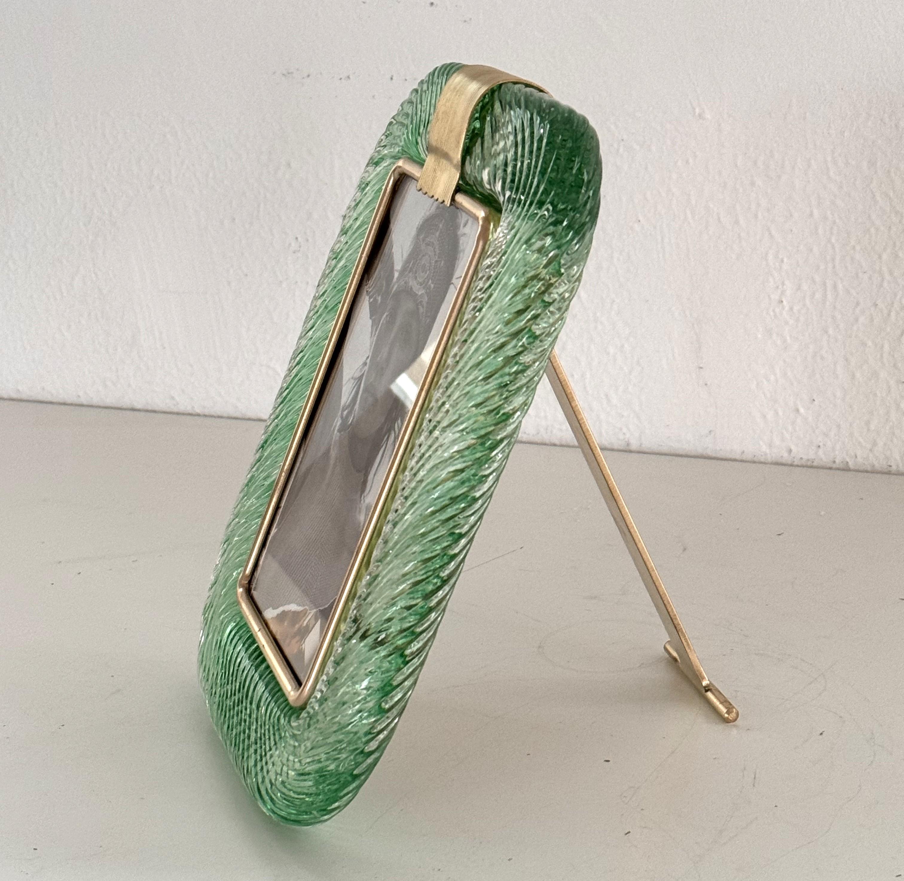 Marco Twist de Murano italiano en cristal de Murano verde y latón en venta 3