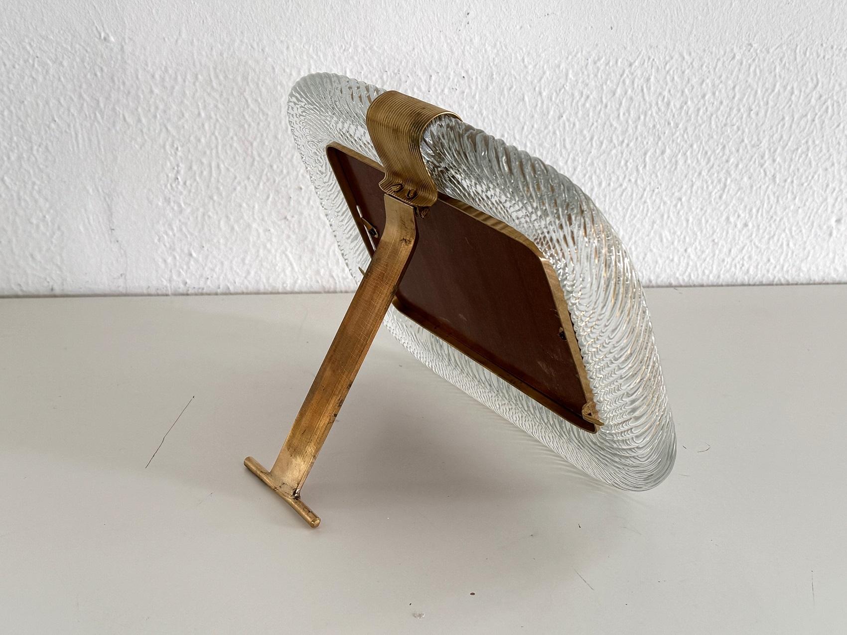 Laiton Cadre photo italien en verre clair torsadé et laiton de Murano