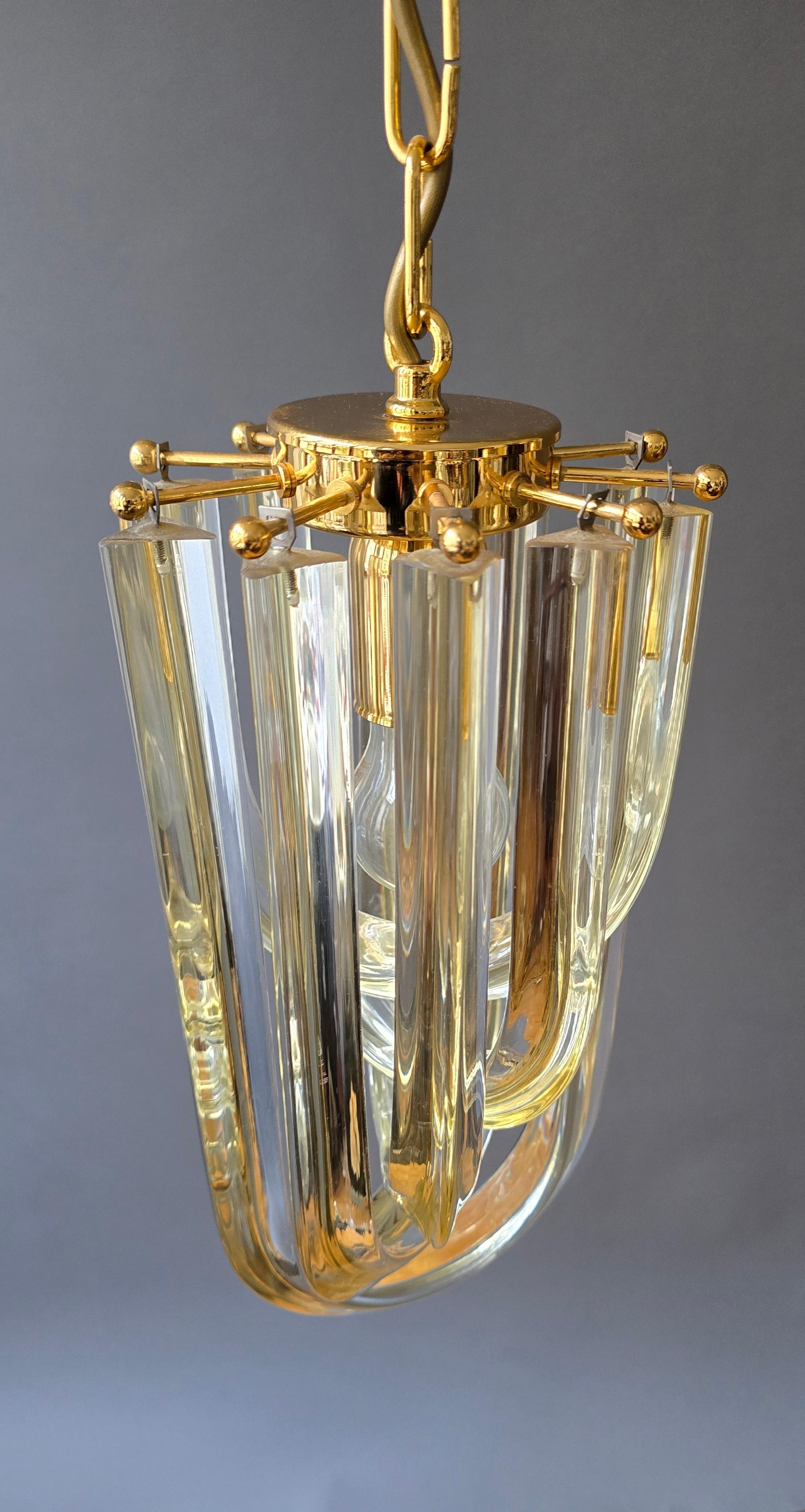 Ciondolo in vetro di Murano a forma di U in stile Venini, anni '70 in vendita 7