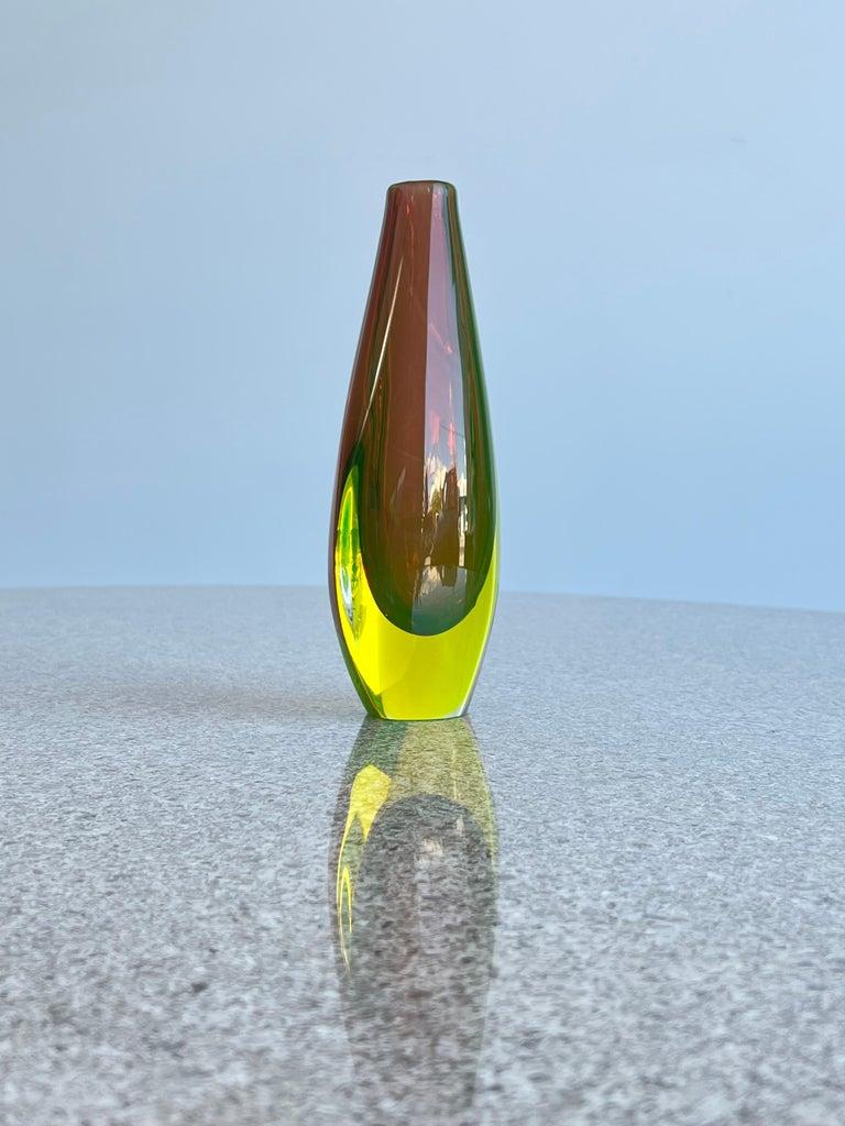 Italian Murano Uranium Green Glass Vase by Flavio Poli In Good Condition In Byron Bay, NSW