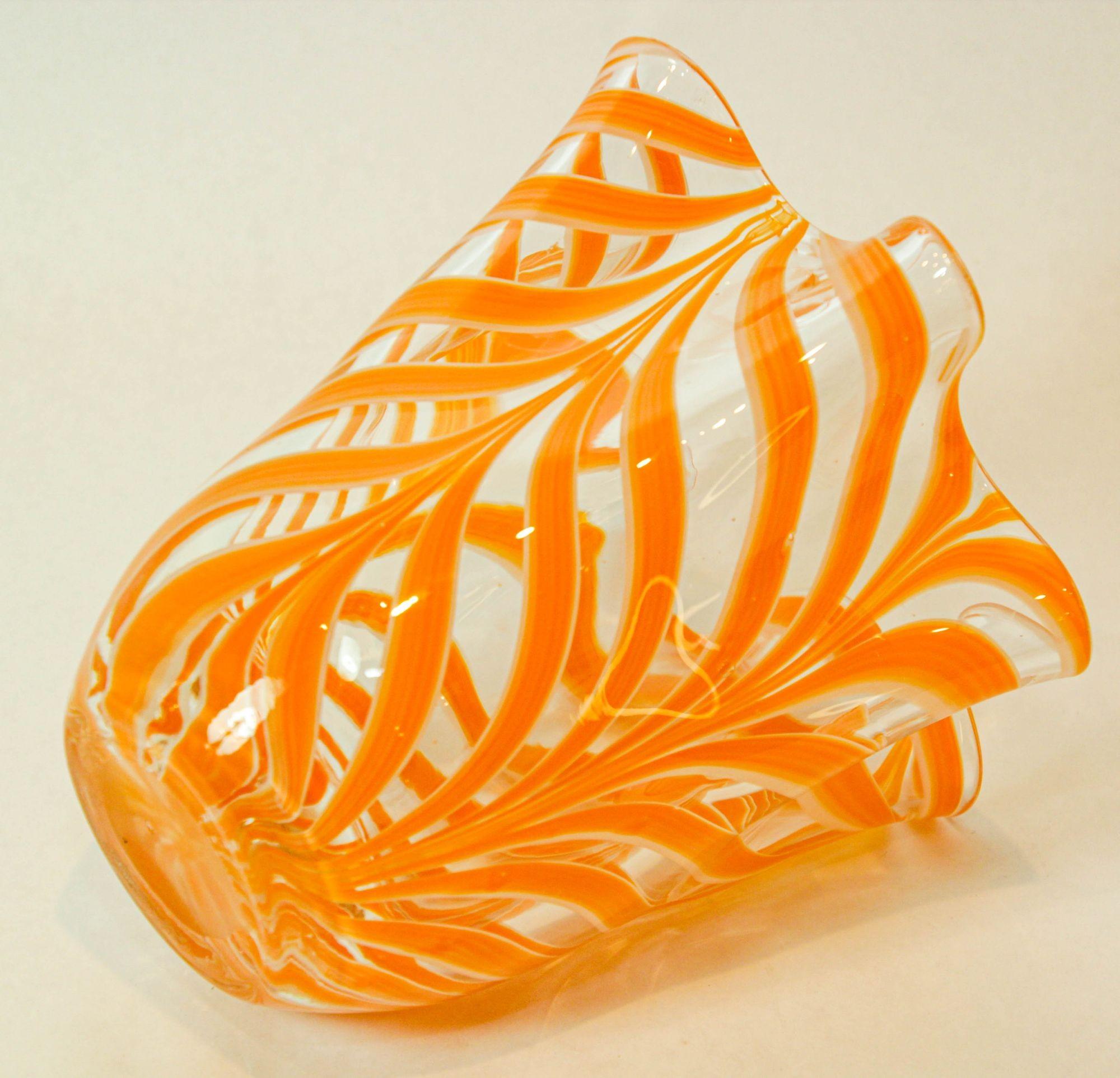 20th Century Italian Murano Venetian Vase Orange Swirl Freeform Handkerchief 1970s For Sale