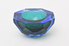 Italian Murano Vintage Diamond Faceted Sommerso Geode Glass Bowl