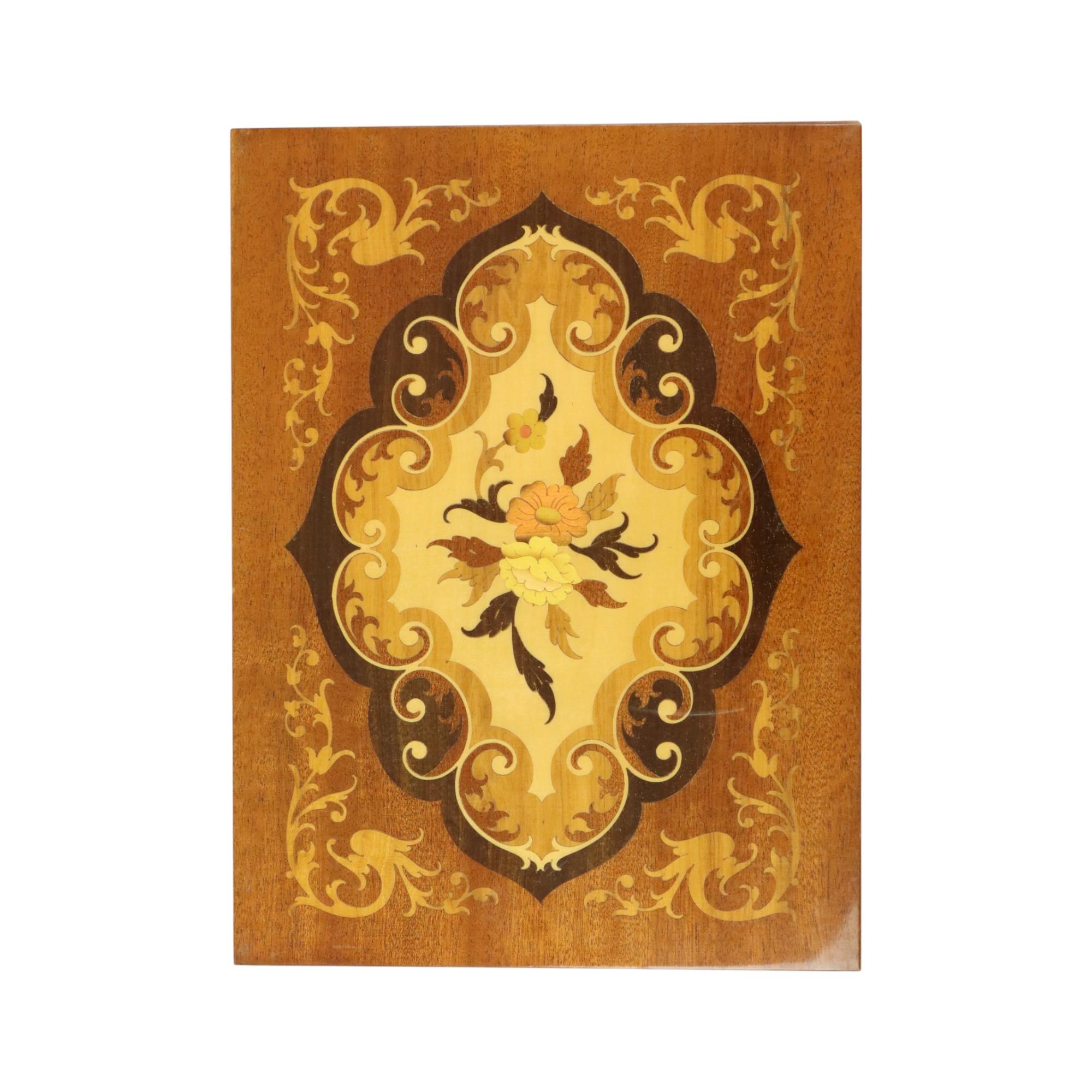 Boîte à musique italienne Table en bois Sorrento Sankyo en vente 1