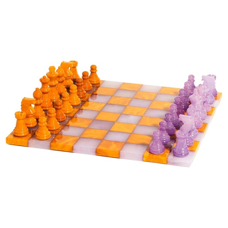 Italian Mustard / Lilac Large Alabaster Chess Set For Sale at 1stDibs