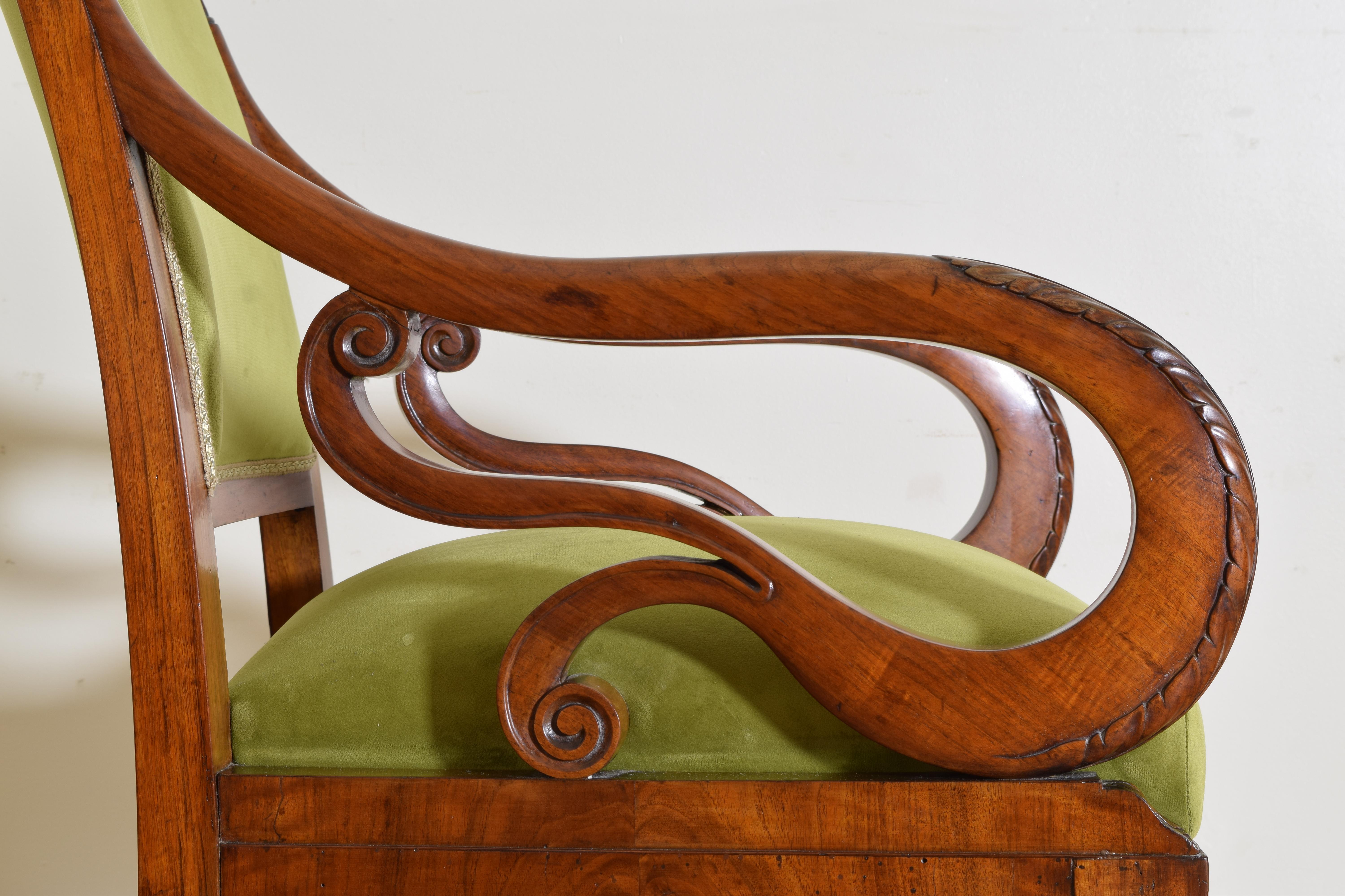 Italian, Naples, Neoclassic Period Pair of Carved Fruitwood Poltrone, ca. 1835 For Sale 5