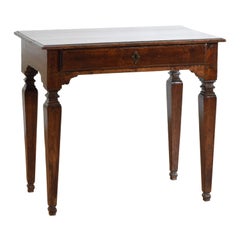 Italienischer, Napoli, früher neoklassizistischer Nussbaumtisch mit 1-Schubladen, um 1790