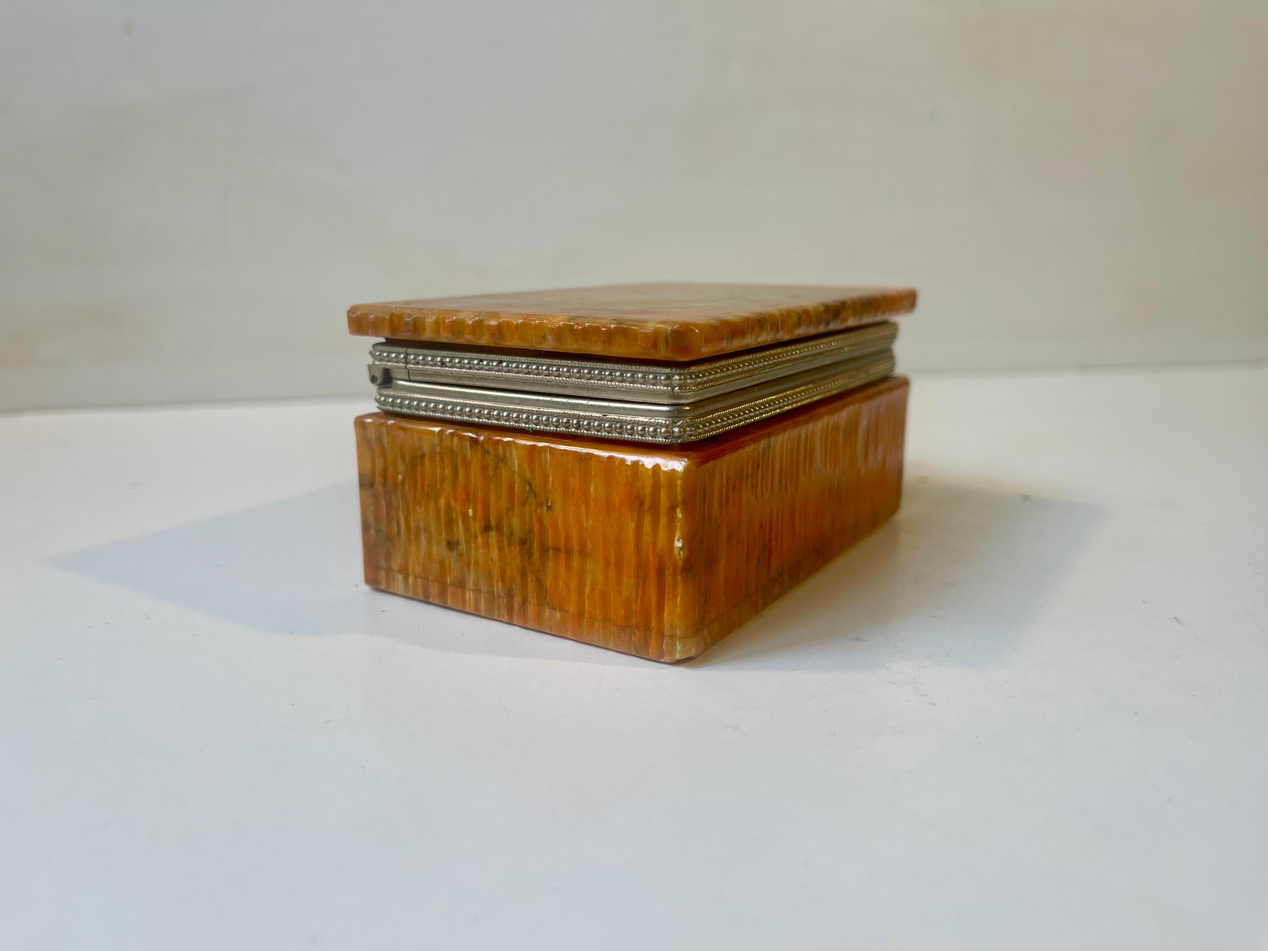 Italian Natural Alabaster Stone Trinket Box by Romano Bianchi, 1970s For Sale 2