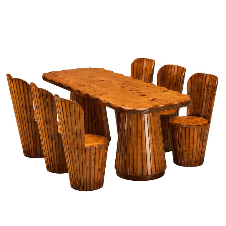 Italian Naturalistic Dining Set With Six Chairs and Table in Pine