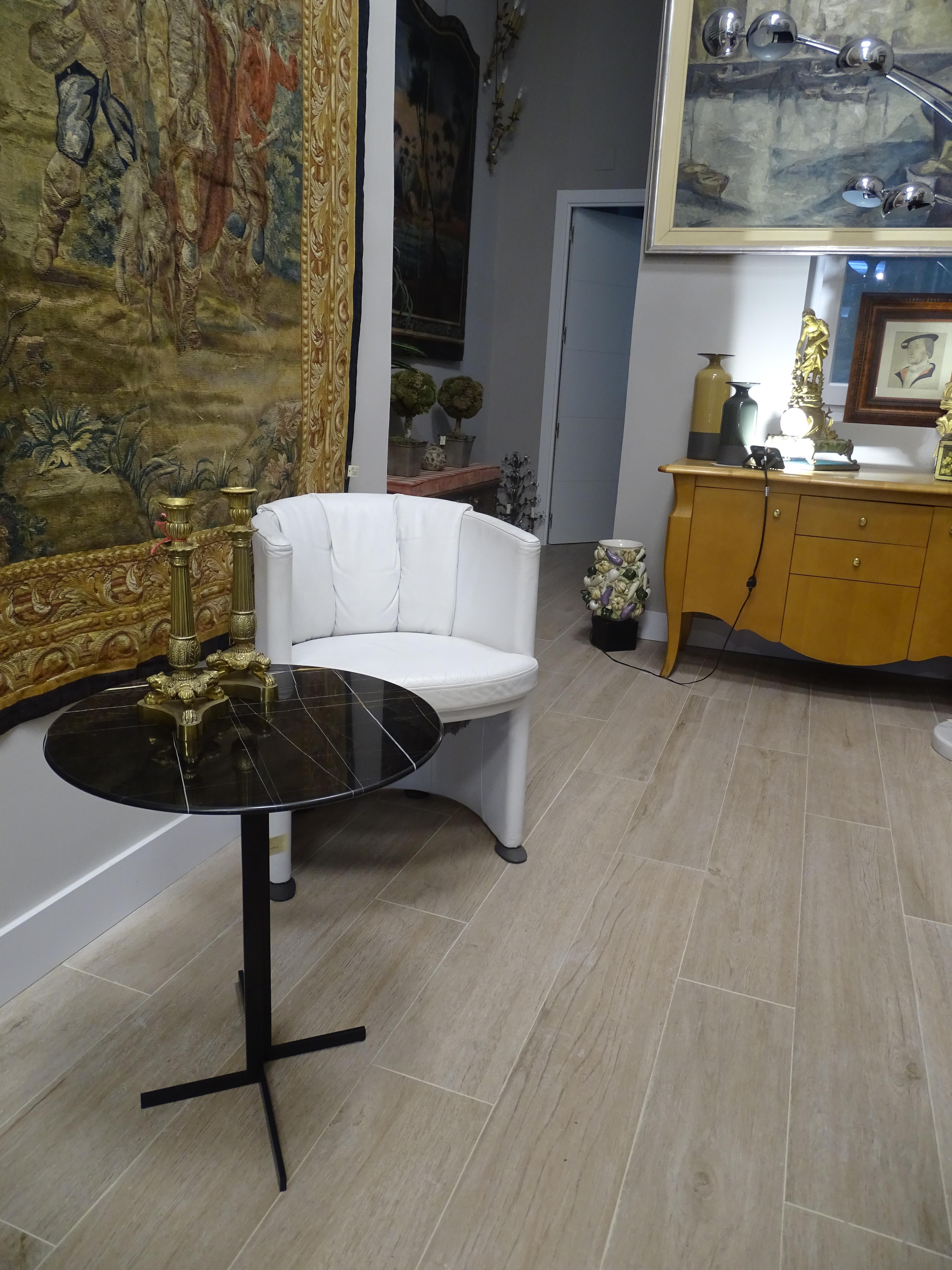 Tavolino nero italiano Natuzzi   tavolino, marmo Sahara Noir in vendita 9