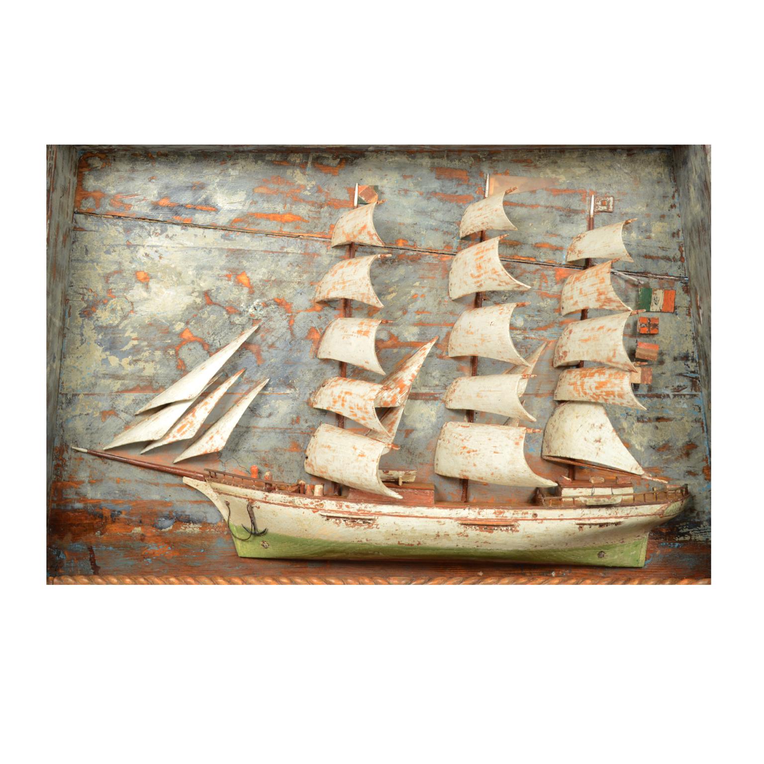 Italian Nautical Diorama Glass and Wood, 1904 In Good Condition In Milan, IT