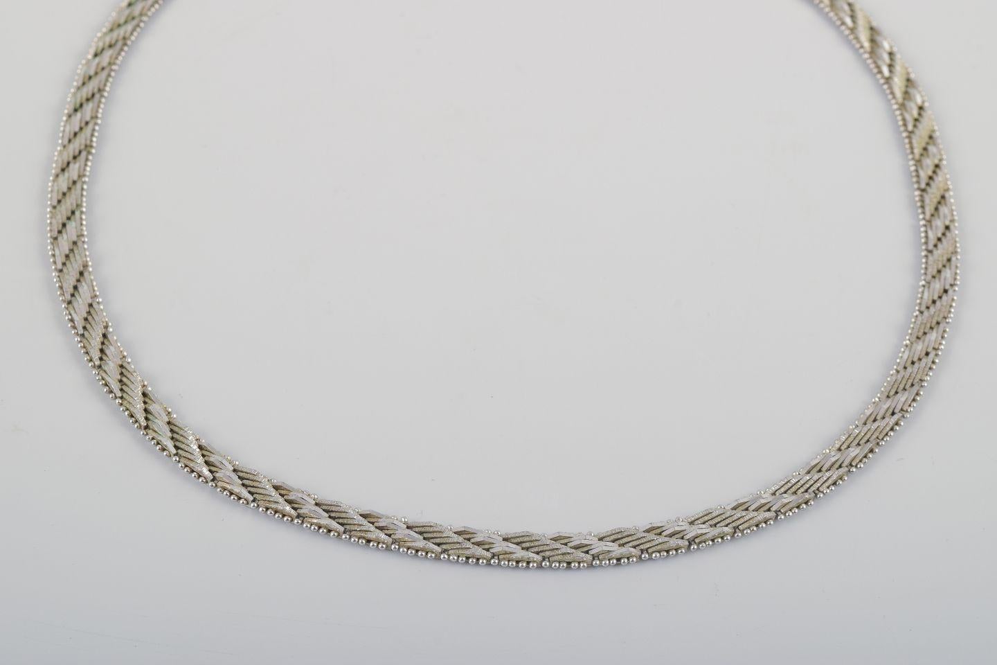 Donna Collana italiana in argento sterling. Design modernista. Circa anni '70. in vendita