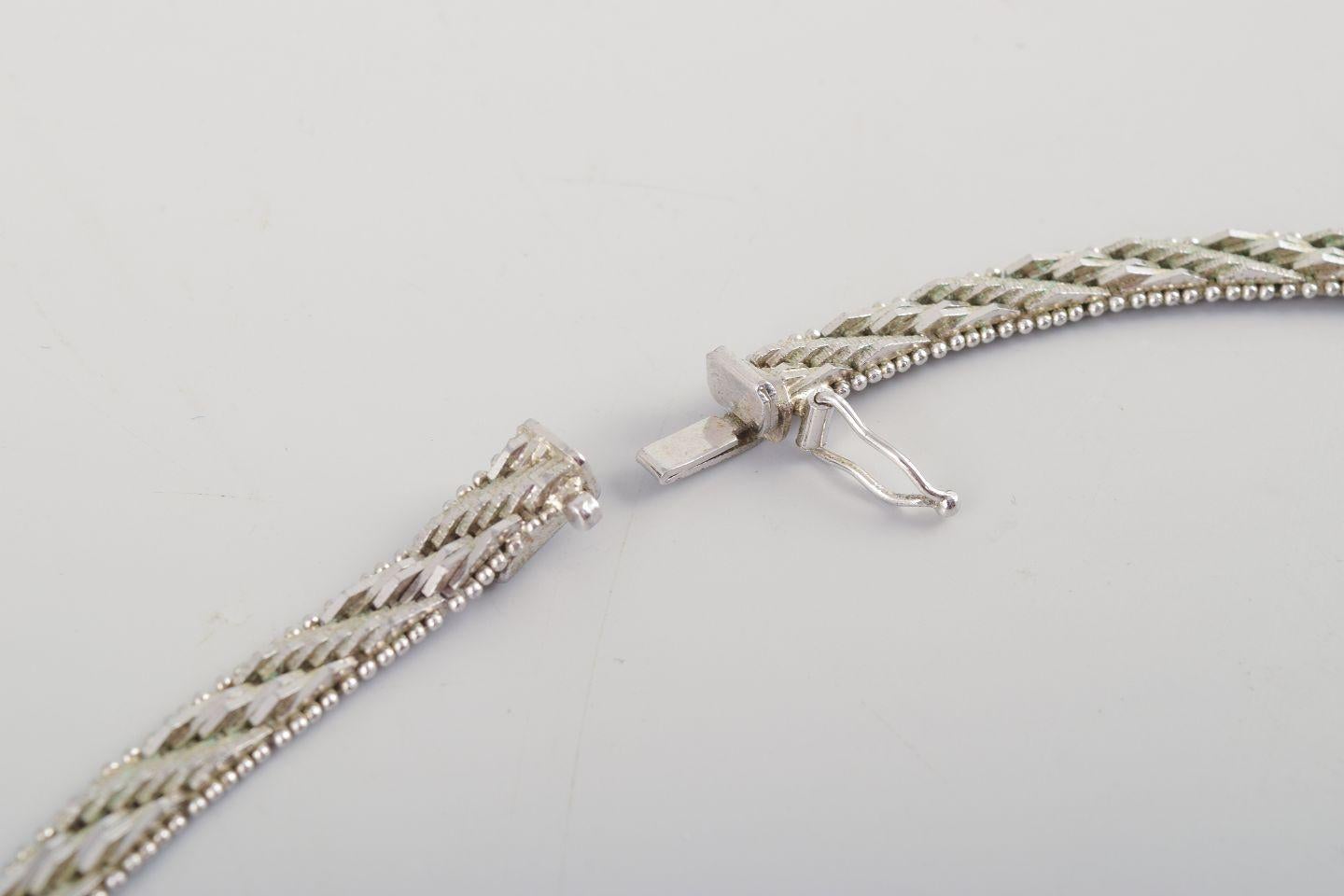 Collana italiana in argento sterling. Design modernista. Circa anni '70. in vendita 2