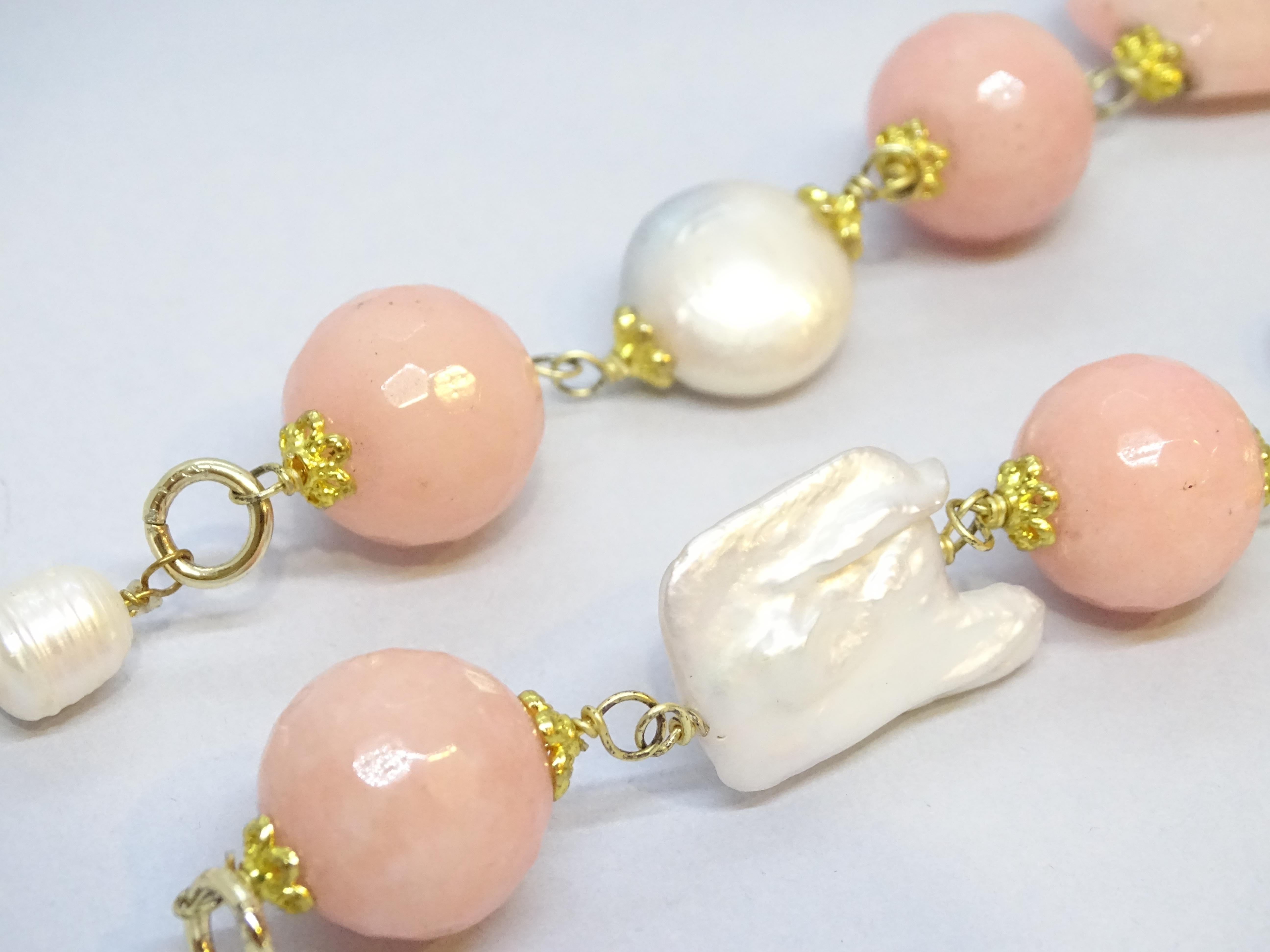 Collier italien avec perles baroques, quartz rose et émail en vente 6