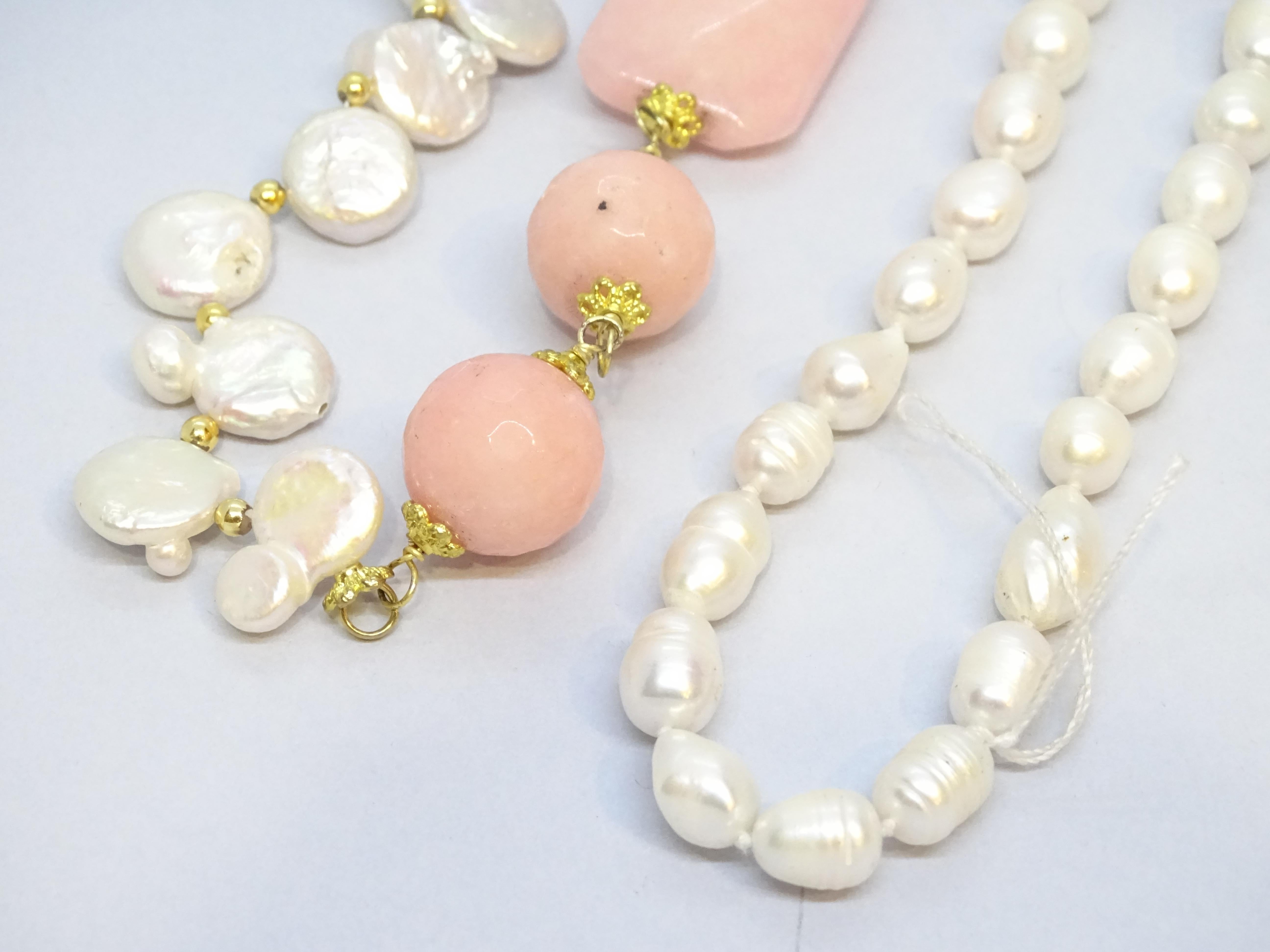 Italian necklace with baroque pearls, rose quartz and enamel For Sale 3