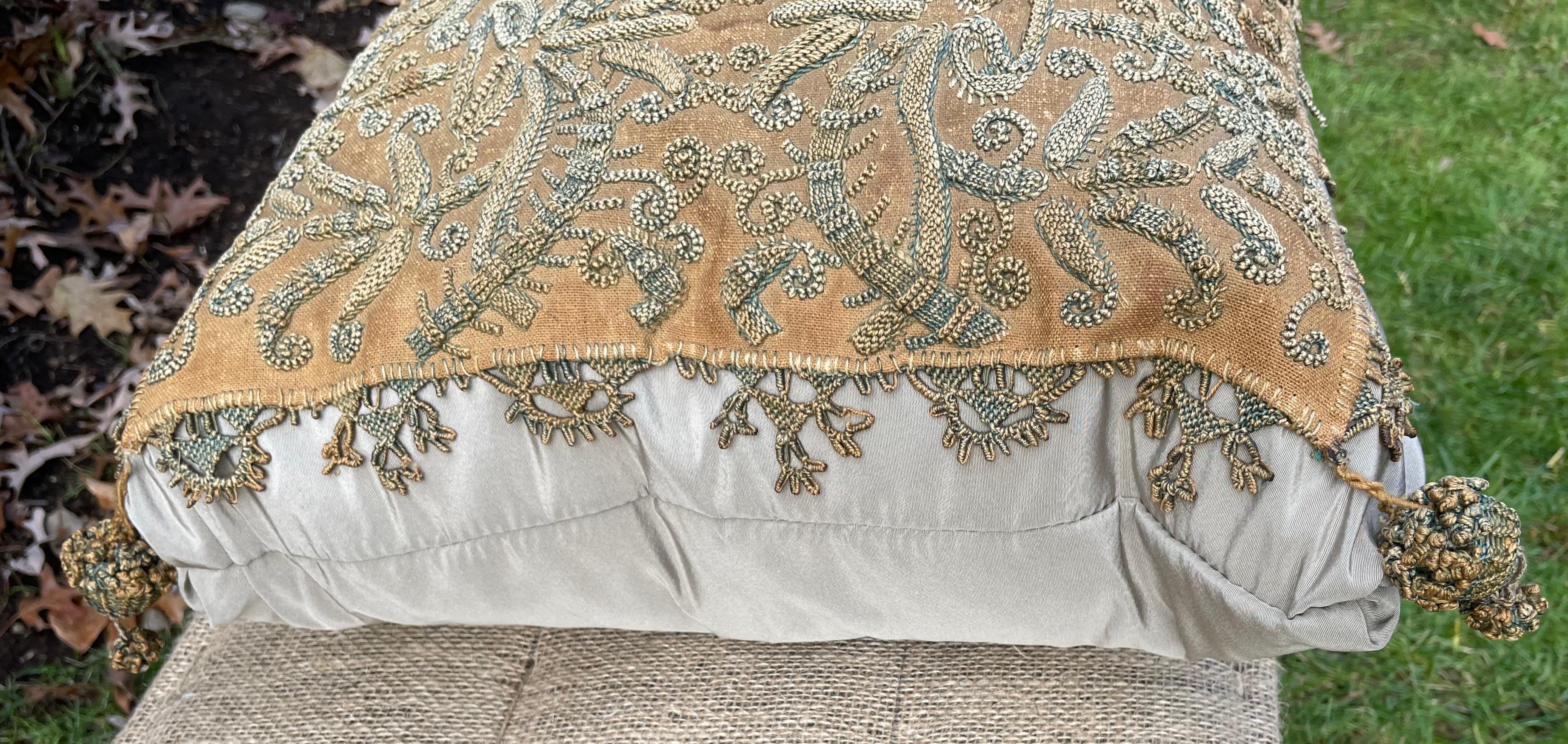XVIIIe siècle Italian Needlework Pillow Cushion en vente