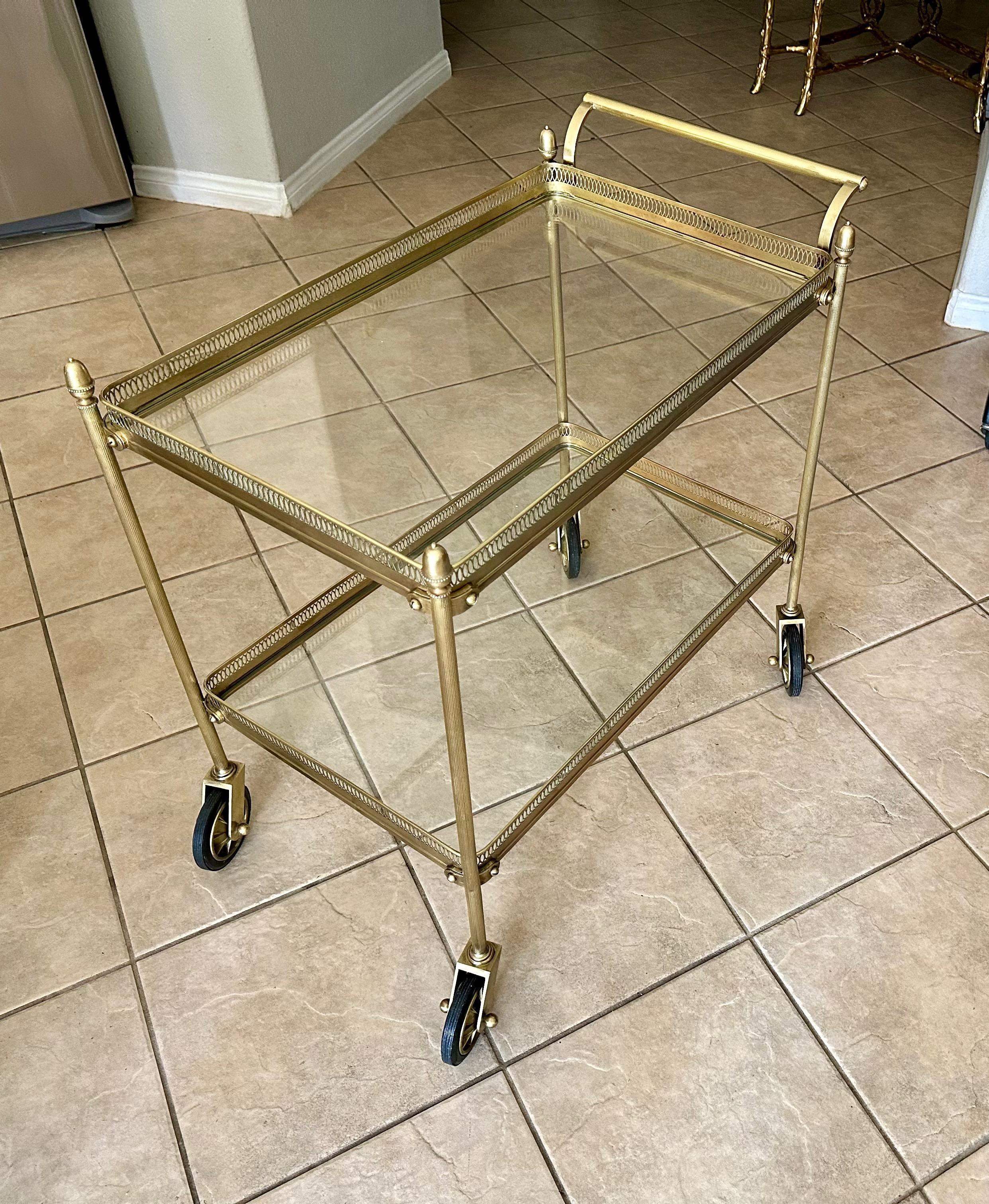 Laiton Chariot de bar ou de thé italien néo-classique en laiton en vente
