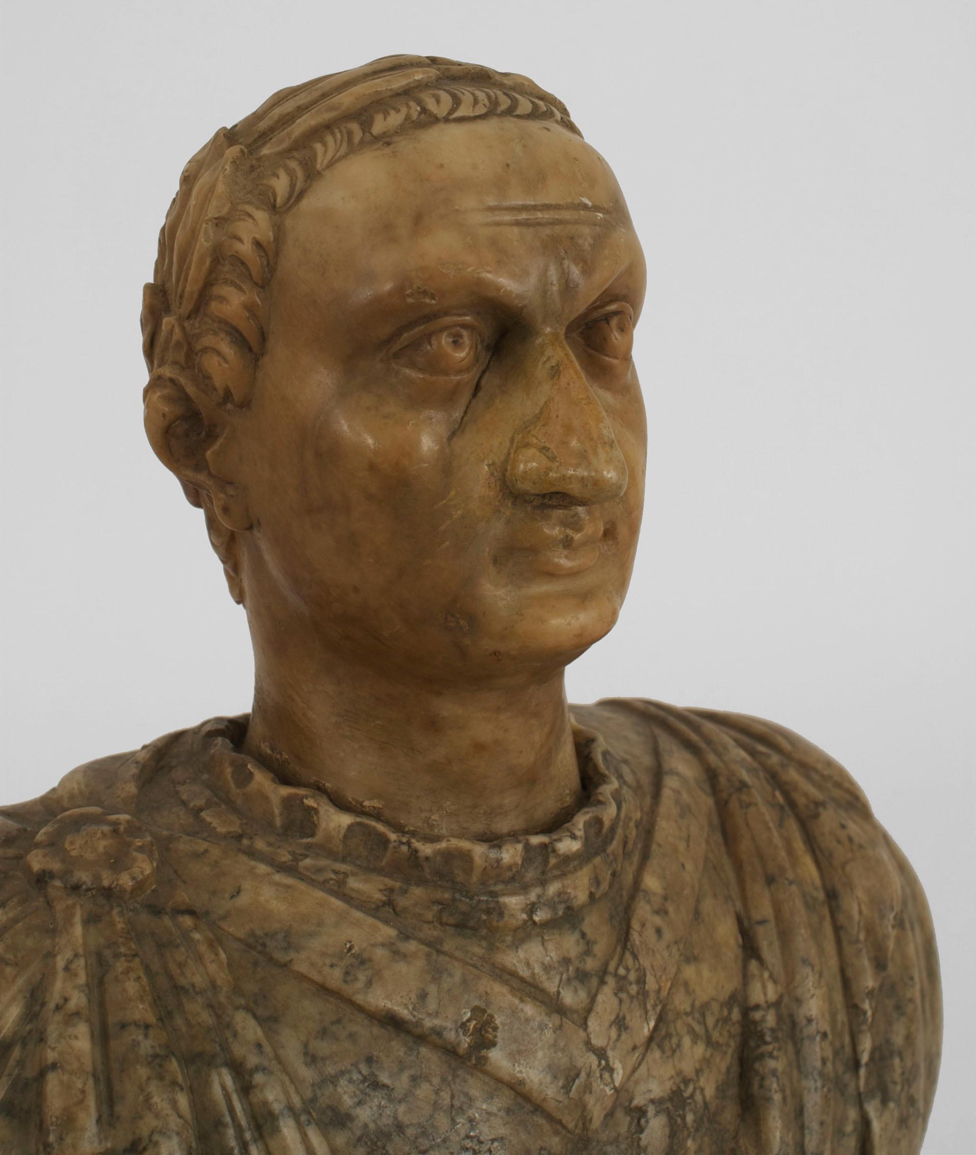 Neoclassico Busto in marmo di imperatore romano in stile neoclassico italiano in vendita
