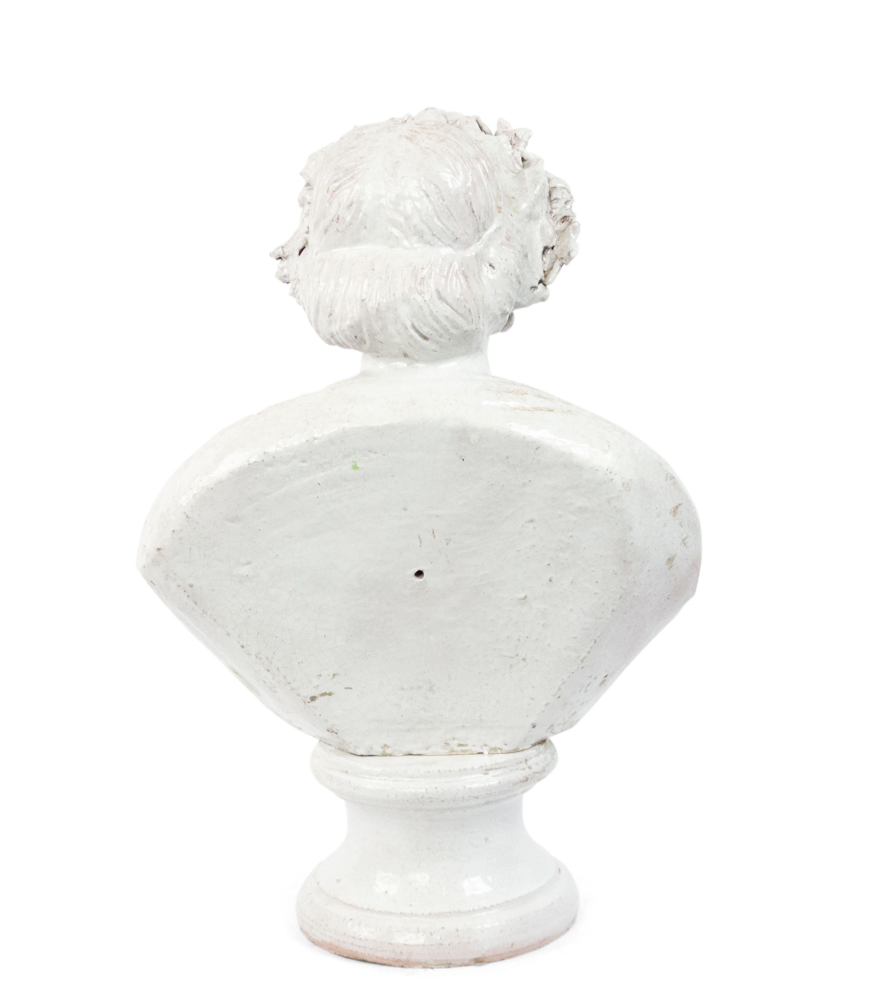 Busto in terracotta neoclassico italiano in vendita 10