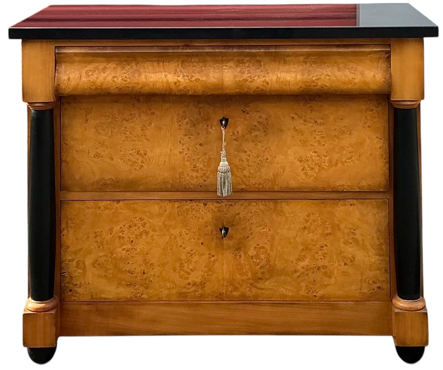 Coffre italien de style néo-classique ou Biedermeier en bois de ronce Bloomingdale's en vente 2