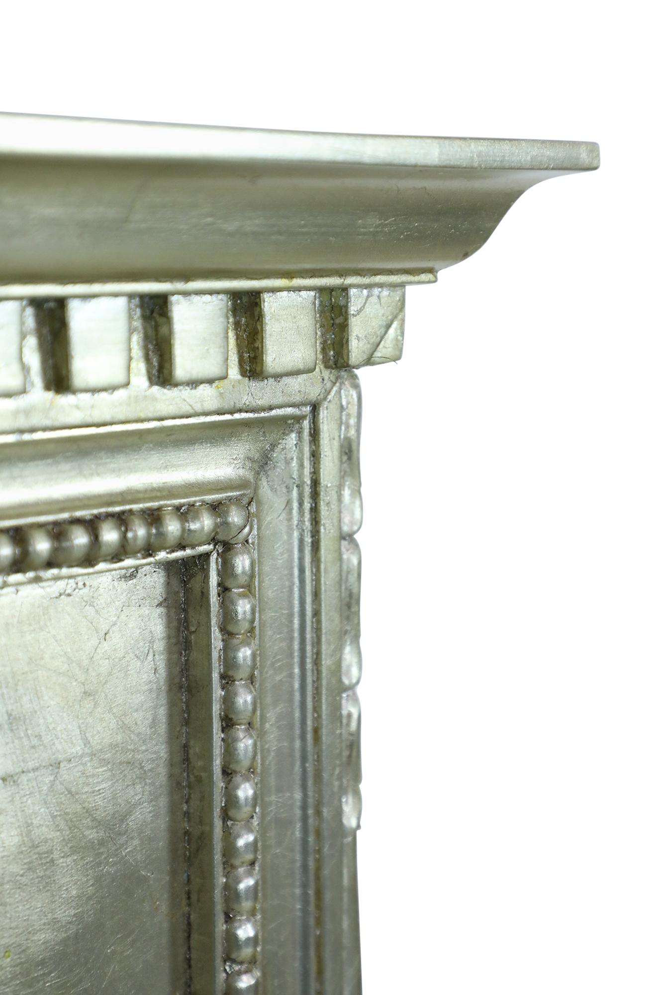 Italian Neo-Classical Style Pier Mirror in Painted Silver For Sale 1