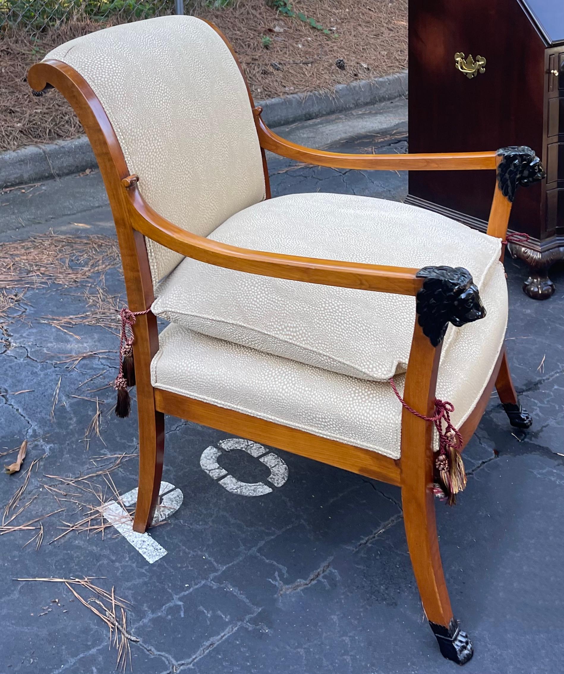 Italian Neo-Classical Style Walnut and Ebony Arm Chairs with Lions, Pair In Good Condition In Kennesaw, GA