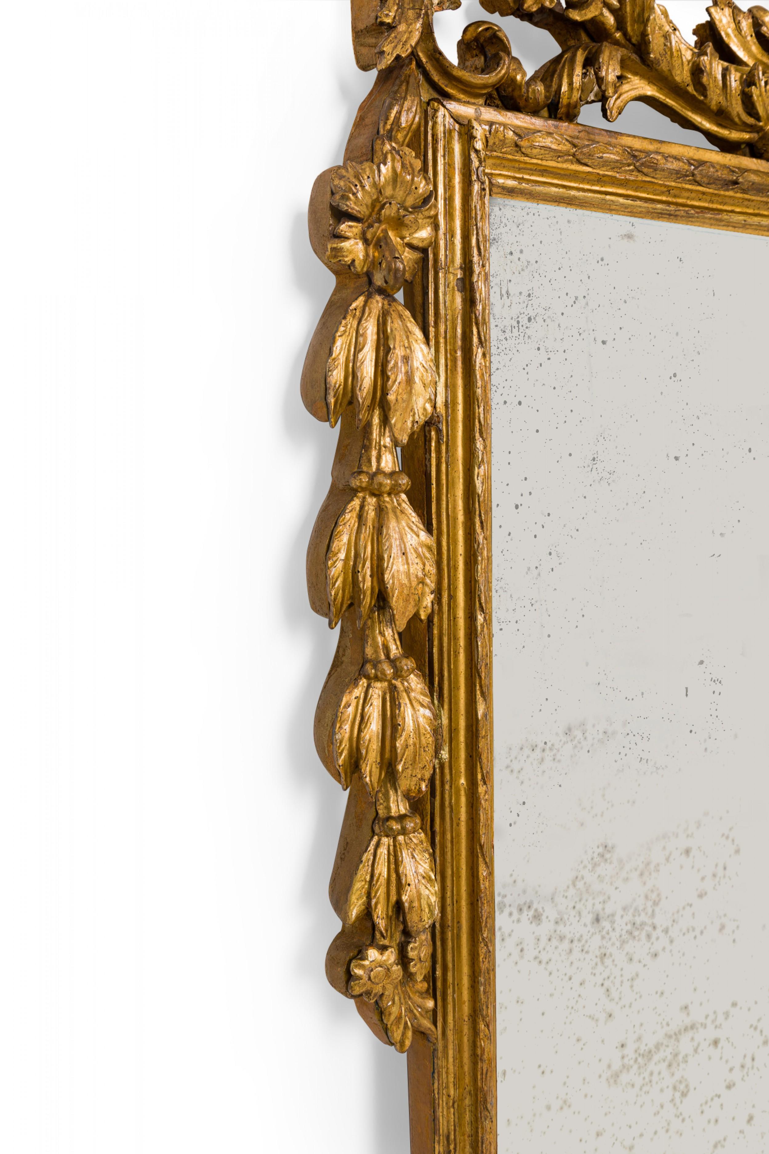 Hand-Carved Italian Neoclassic Carved Giltwood Portrait Pediment Wall Mirror For Sale