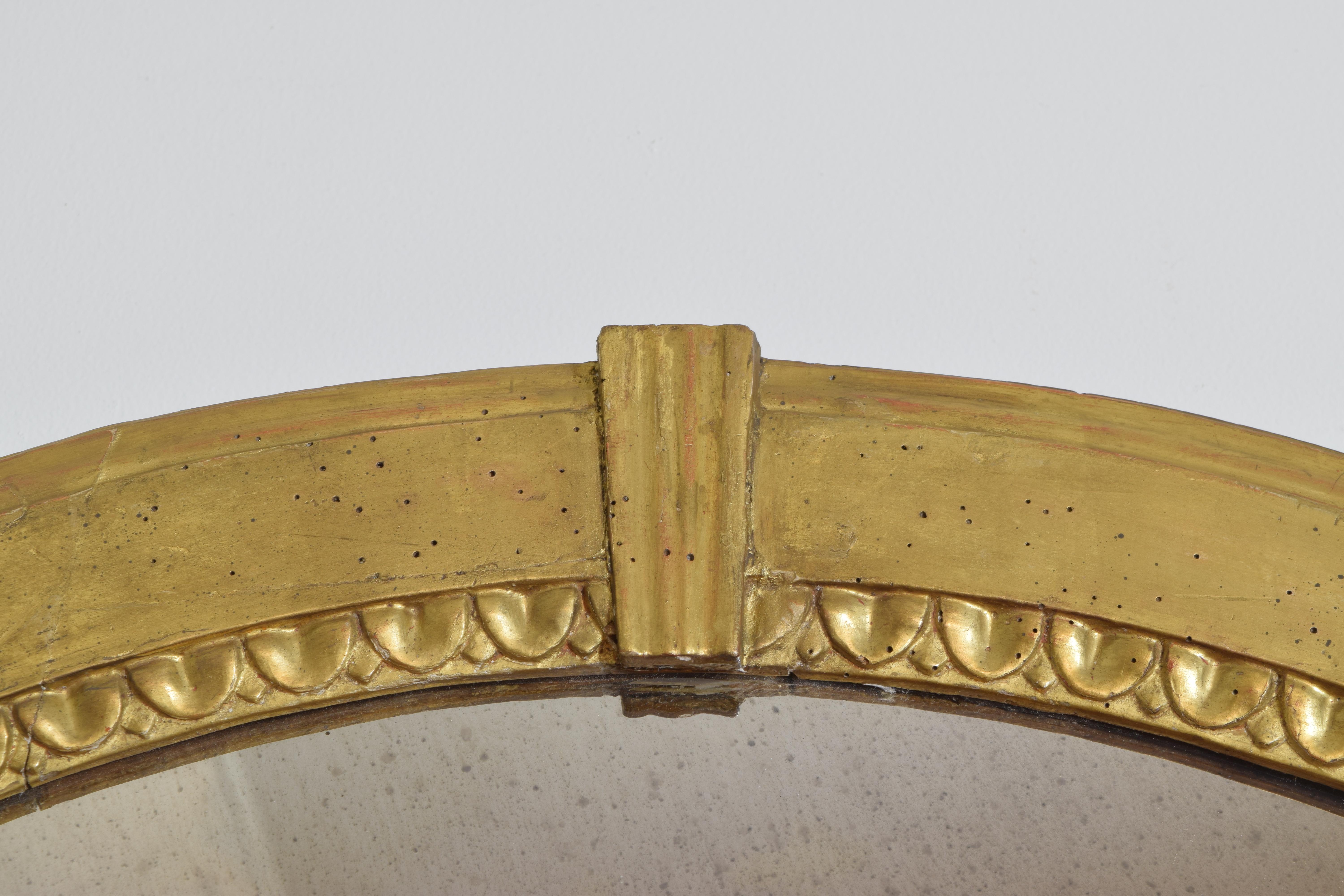 Italian Neoclassic Giltwood Arched Top Wall Mirror, circa 1800 3