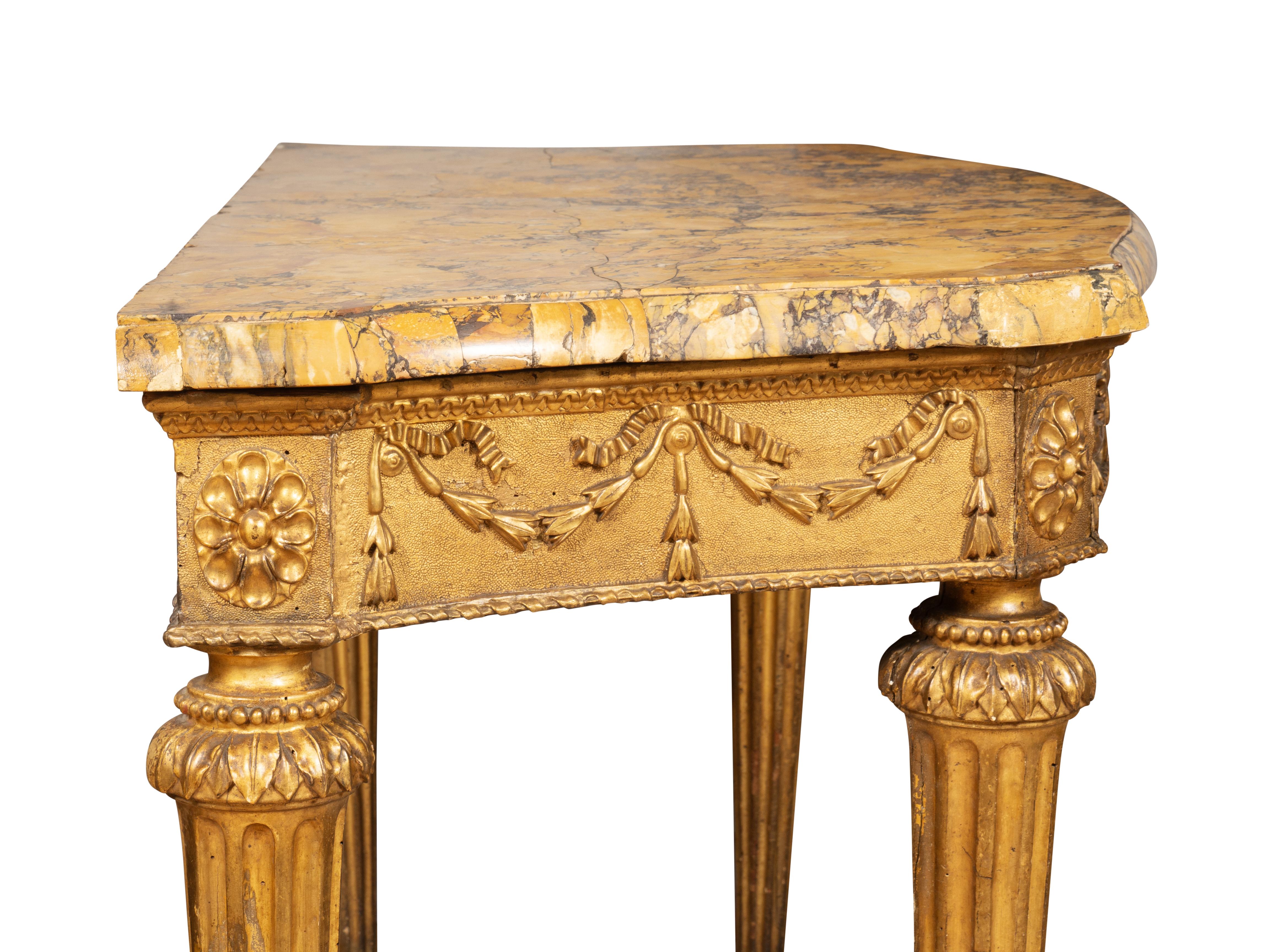 Italienischer Konsolentisch aus Giltwood im neoklassischen Stil im Angebot 8