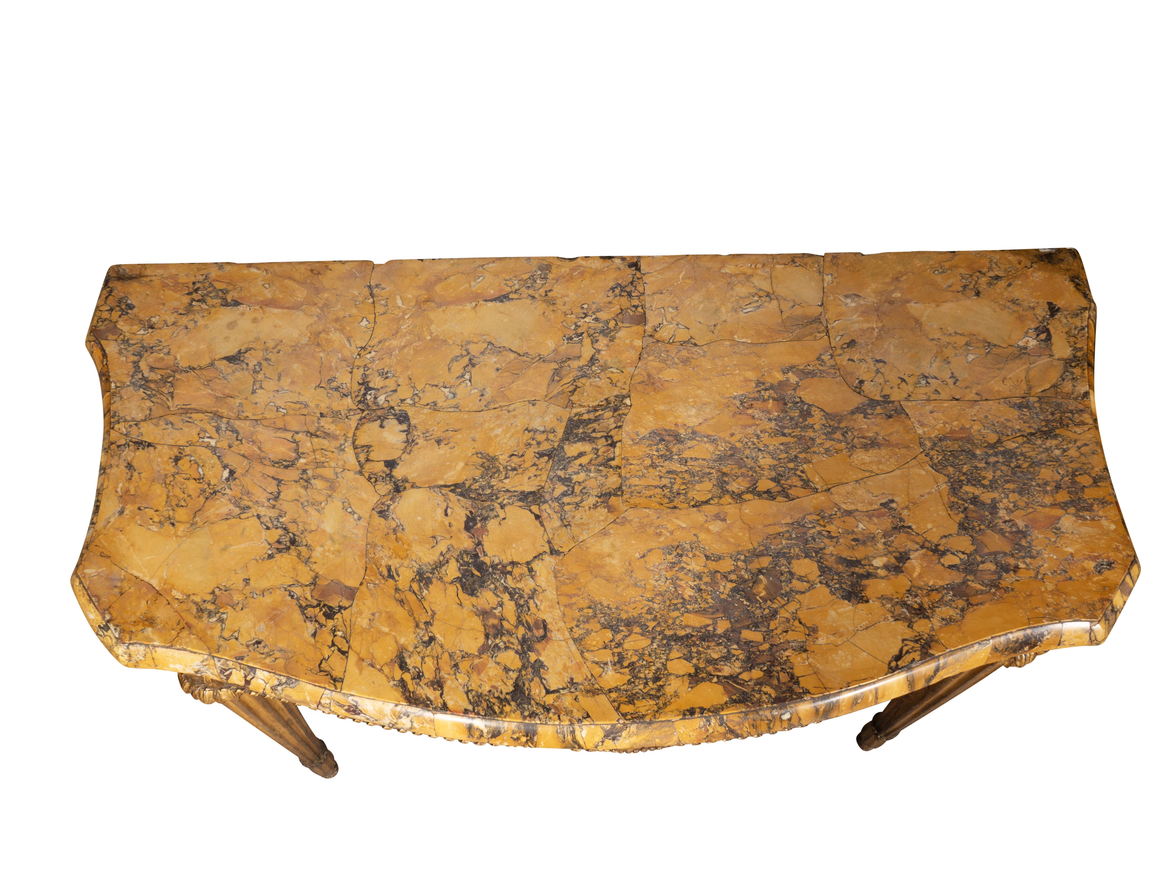 Italienischer Konsolentisch aus Giltwood im neoklassischen Stil im Angebot 2