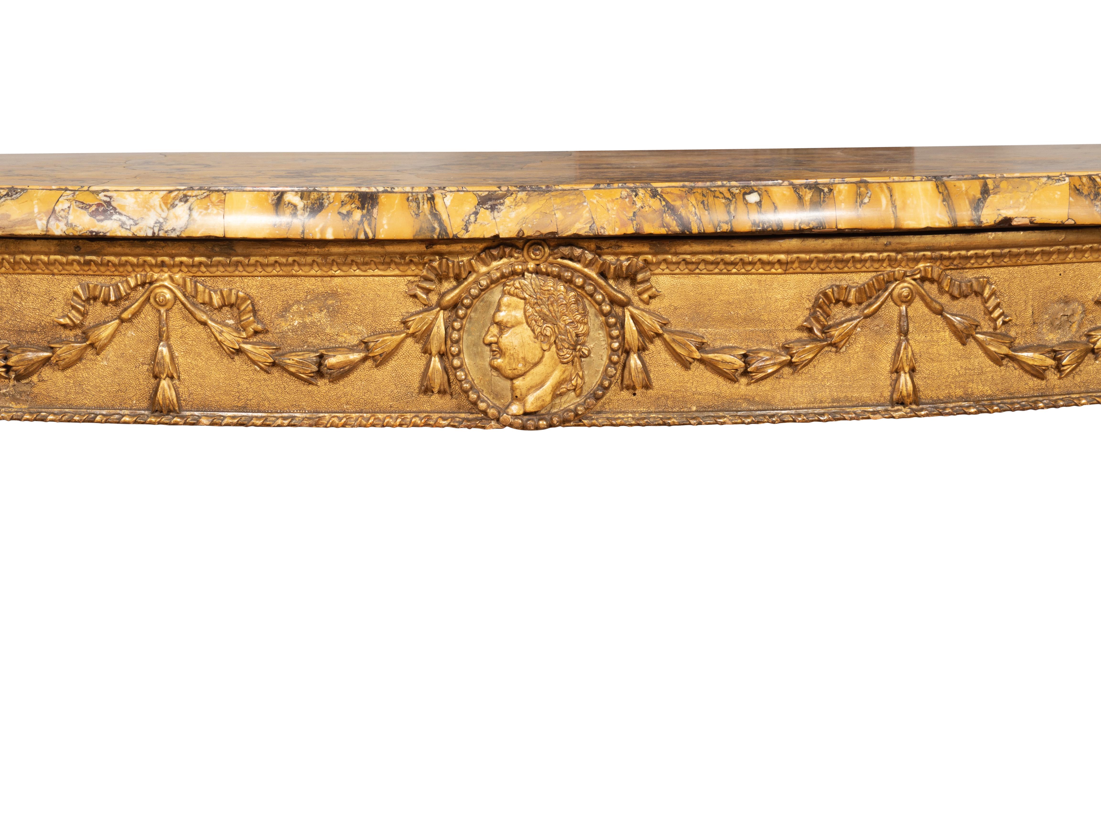 Italienischer Konsolentisch aus Giltwood im neoklassischen Stil im Angebot 3