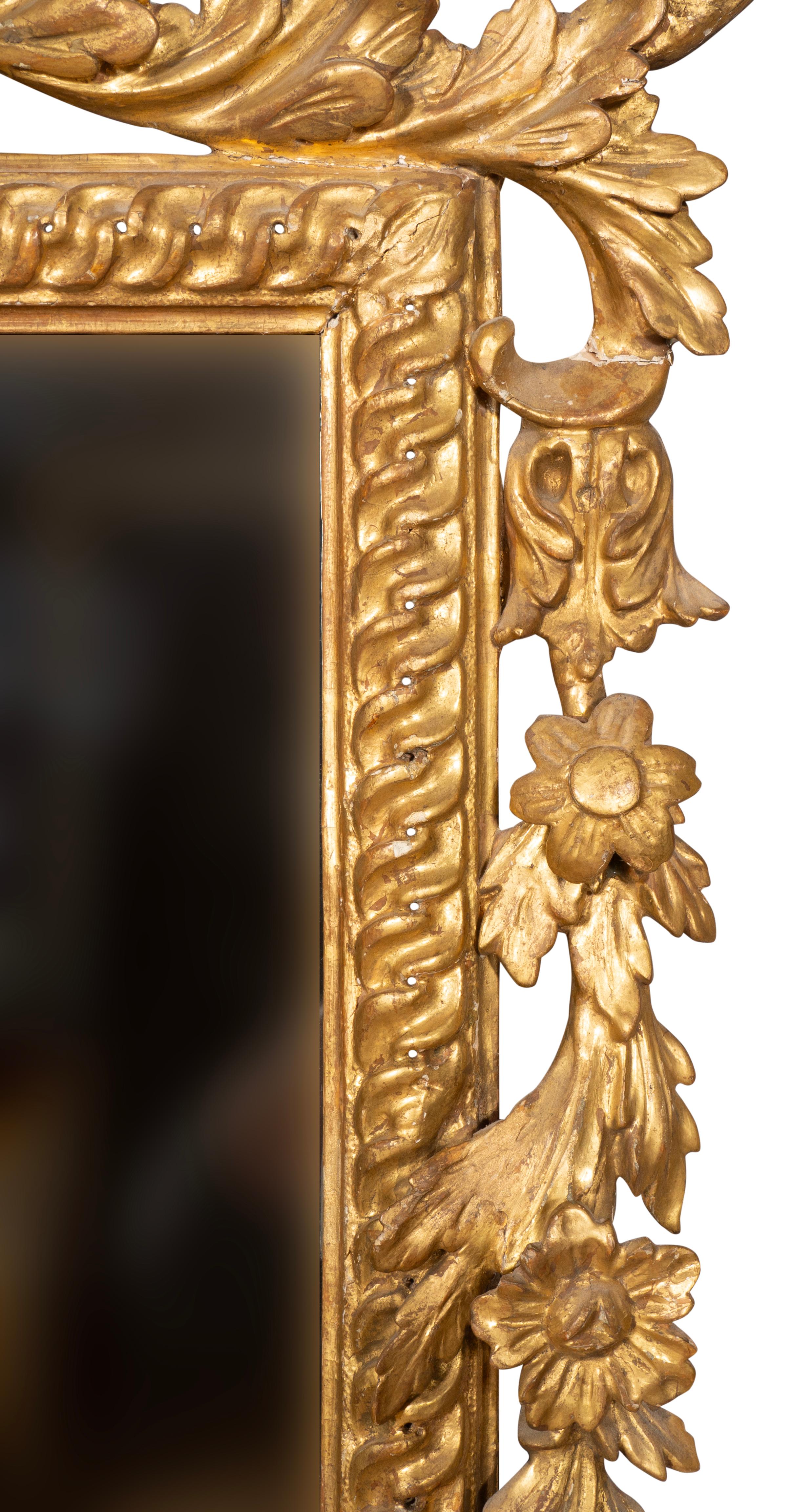 Italian Neoclassic Giltwood Mirror For Sale 5