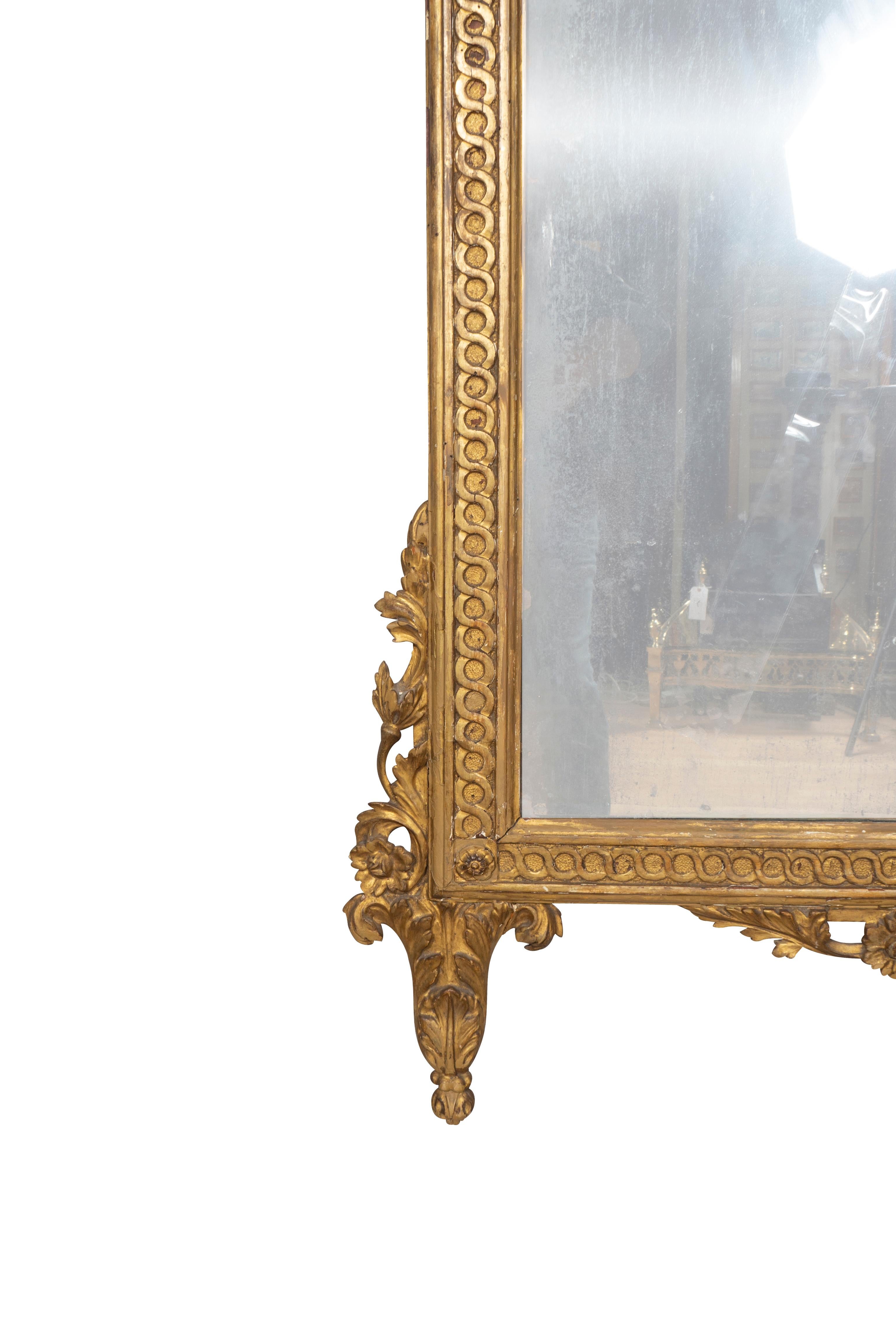 Italienischer neoklassischer Spiegel aus Giltwood im Angebot 2