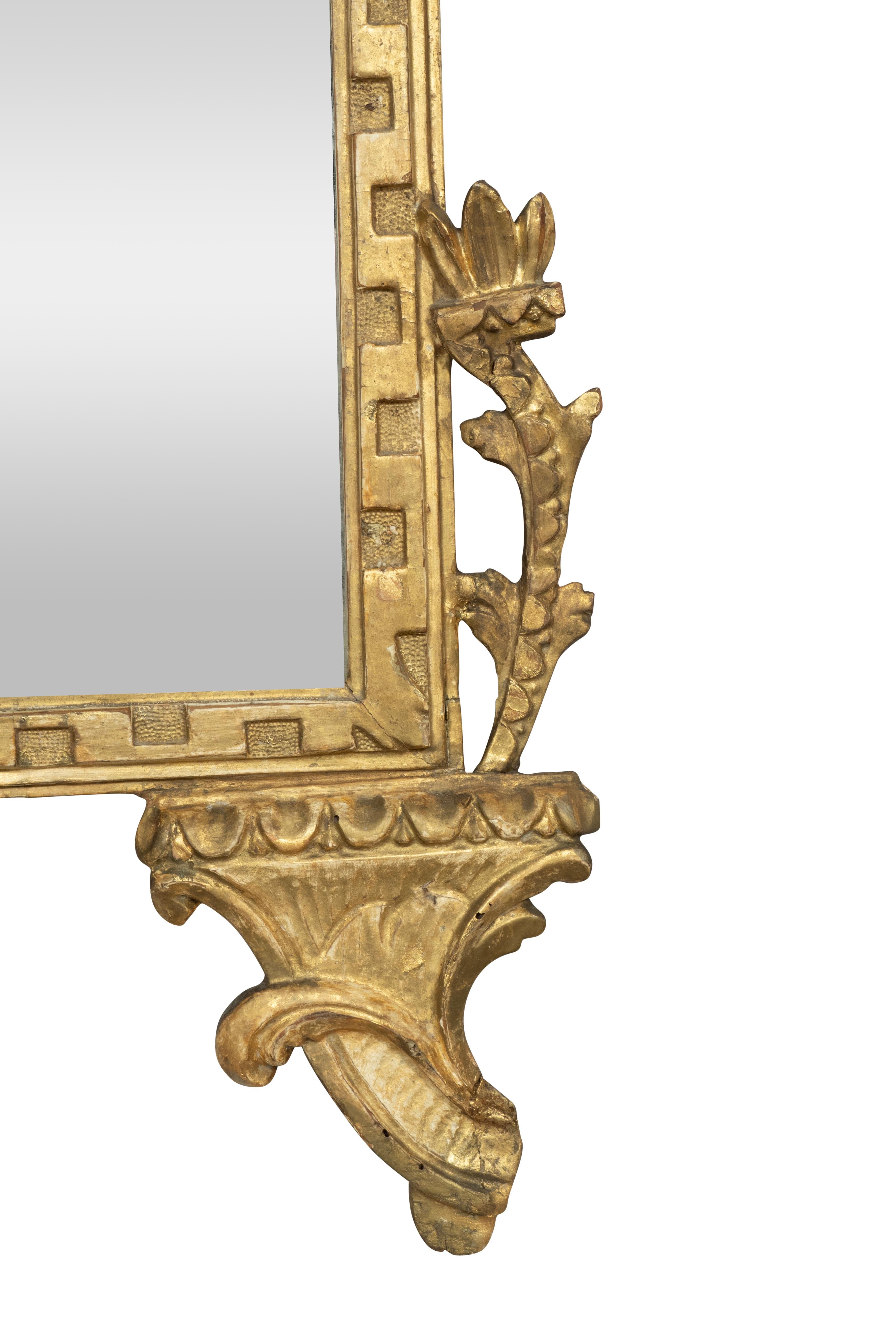 Specchio neoclassico italiano in legno dorato in vendita 2