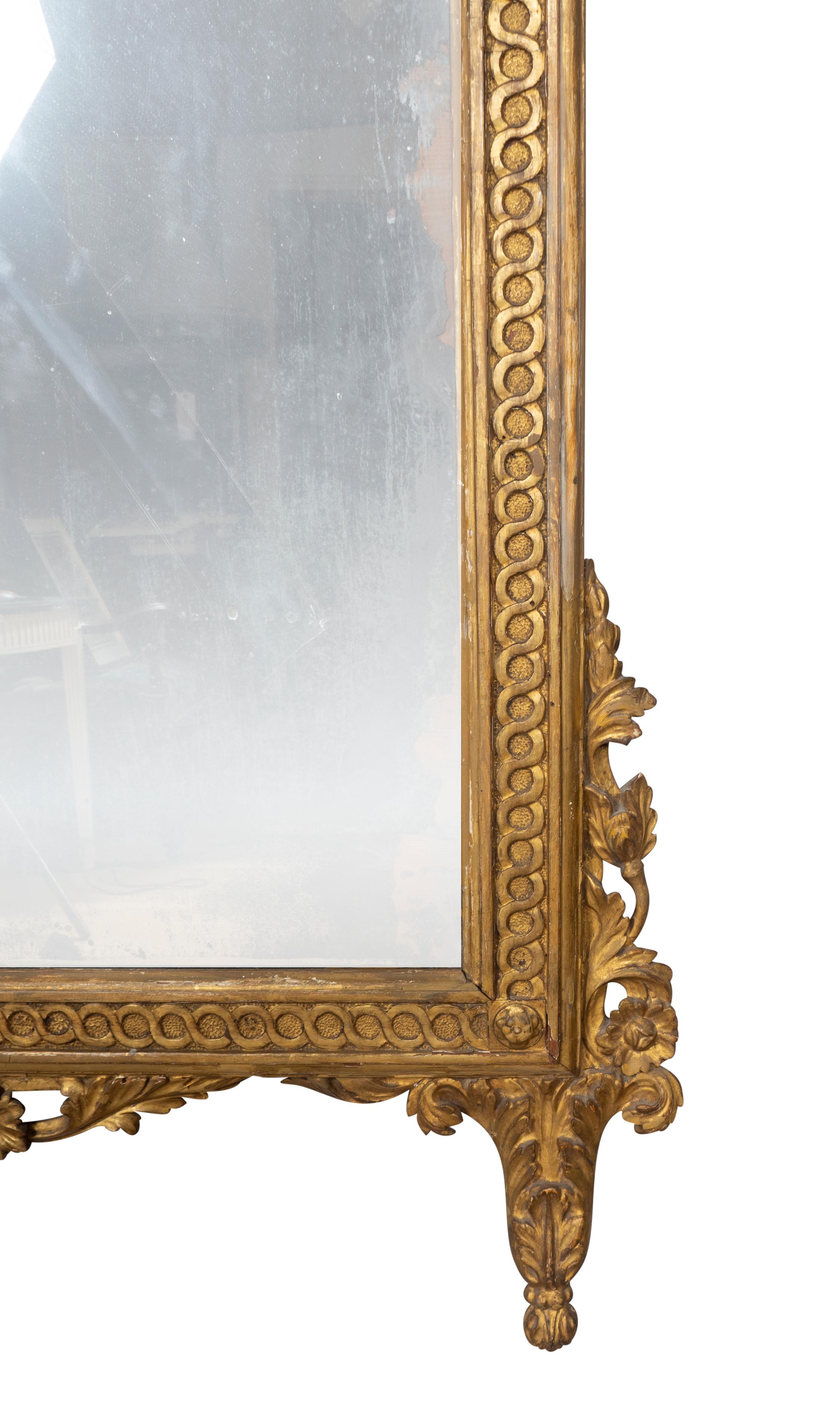 Specchio neoclassico italiano in legno dorato in vendita 2