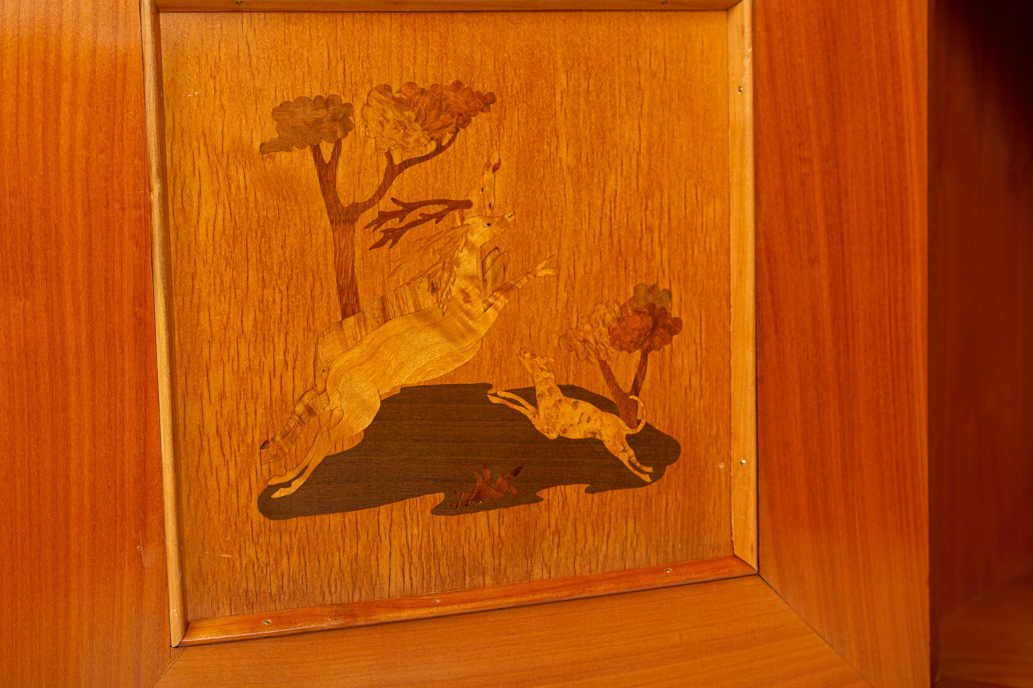 Buffet néoclassique italien en bois fruitier de Paolo Buffa pour Serafino Arrighi, 1950ca en vente 3