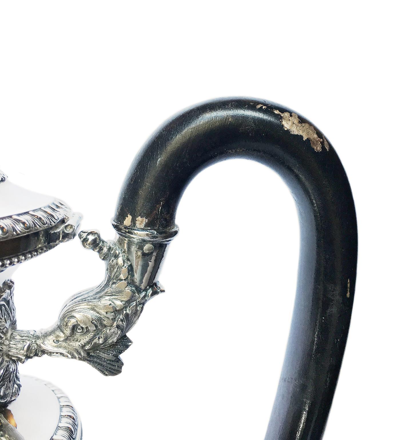 Ancienne cafetière italienne néoclassique en argent sterling, Milan, datant d'environ 1850 en vente 2