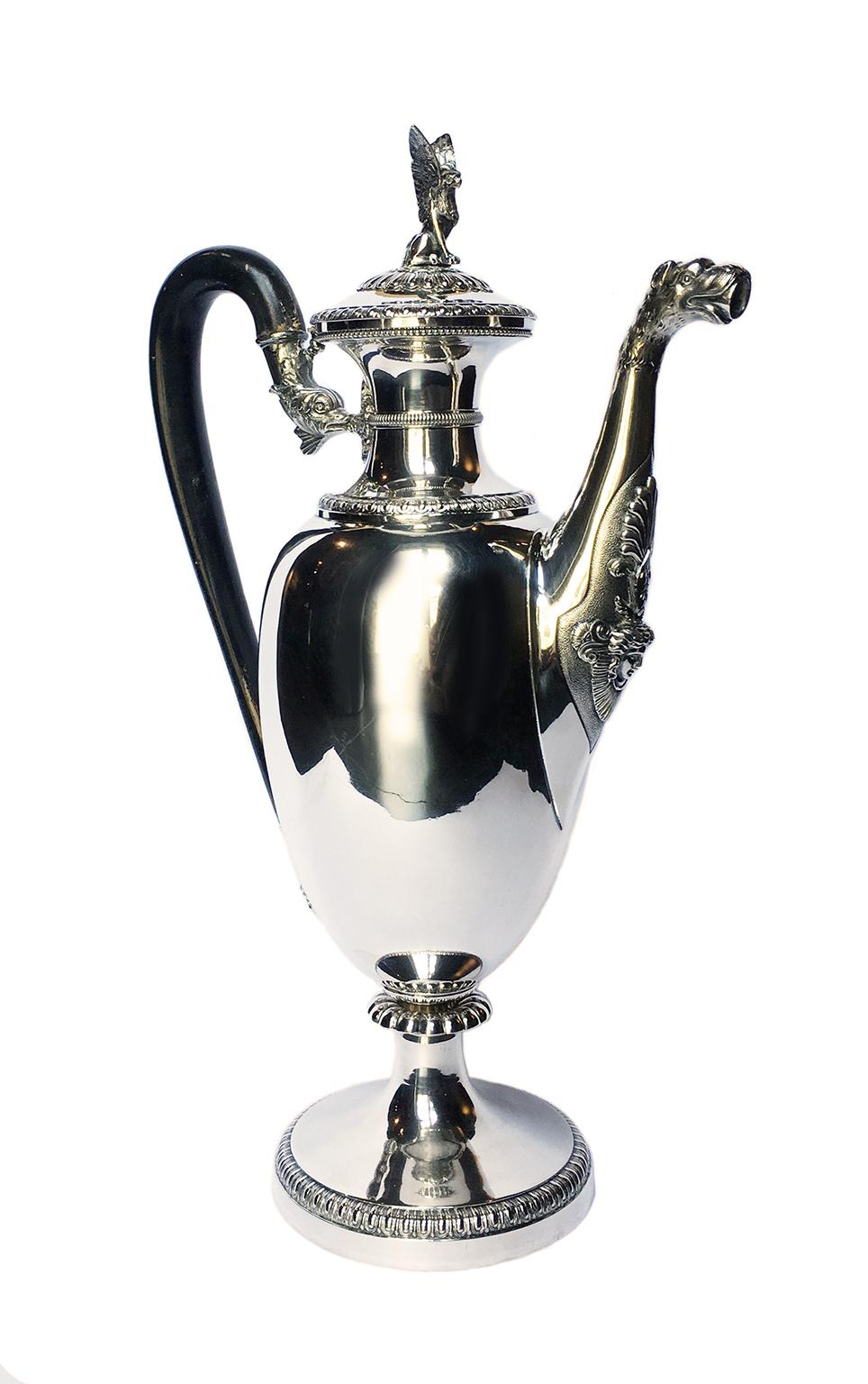 Ancient Italian Neoclassic Sterling Silver Coffee Pot, Milan, circa 1850 In Good Condition For Sale In Milano, IT