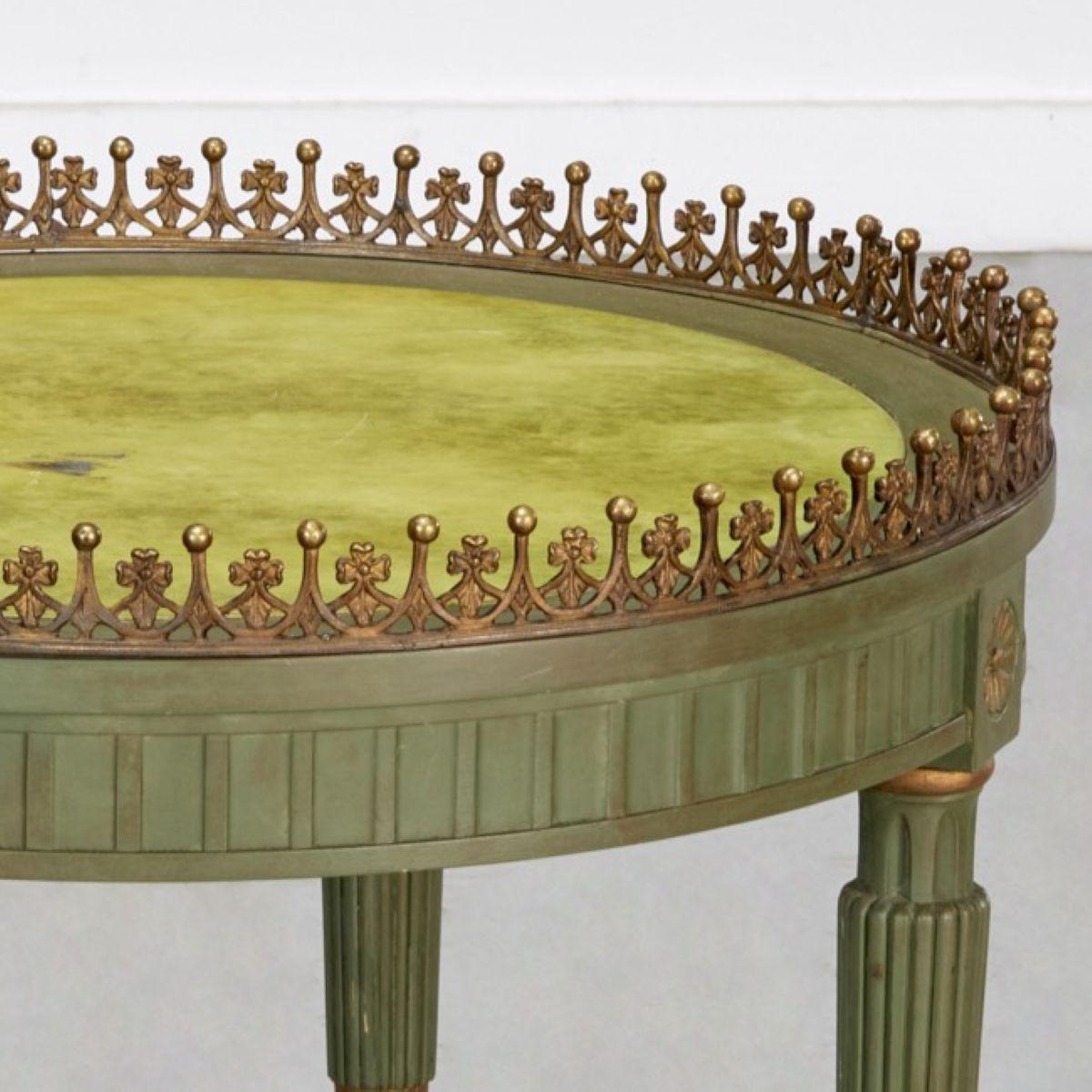 Neoclassical Italian Neoclassic Style Painted and Gilt Occasional Table with Marble Surface For Sale