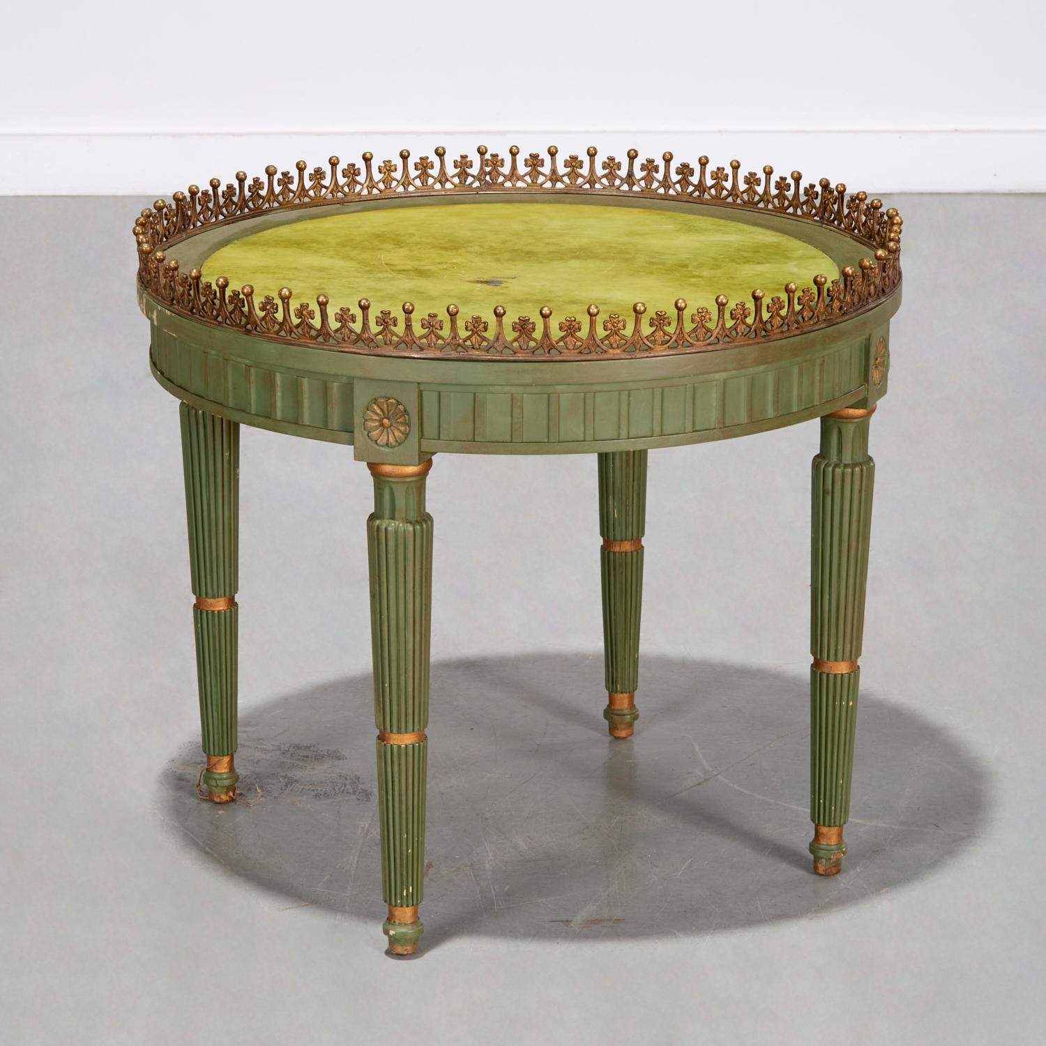 Italian Neoclassic Style Painted and Gilt Occasional Table with Marble Surface For Sale 2