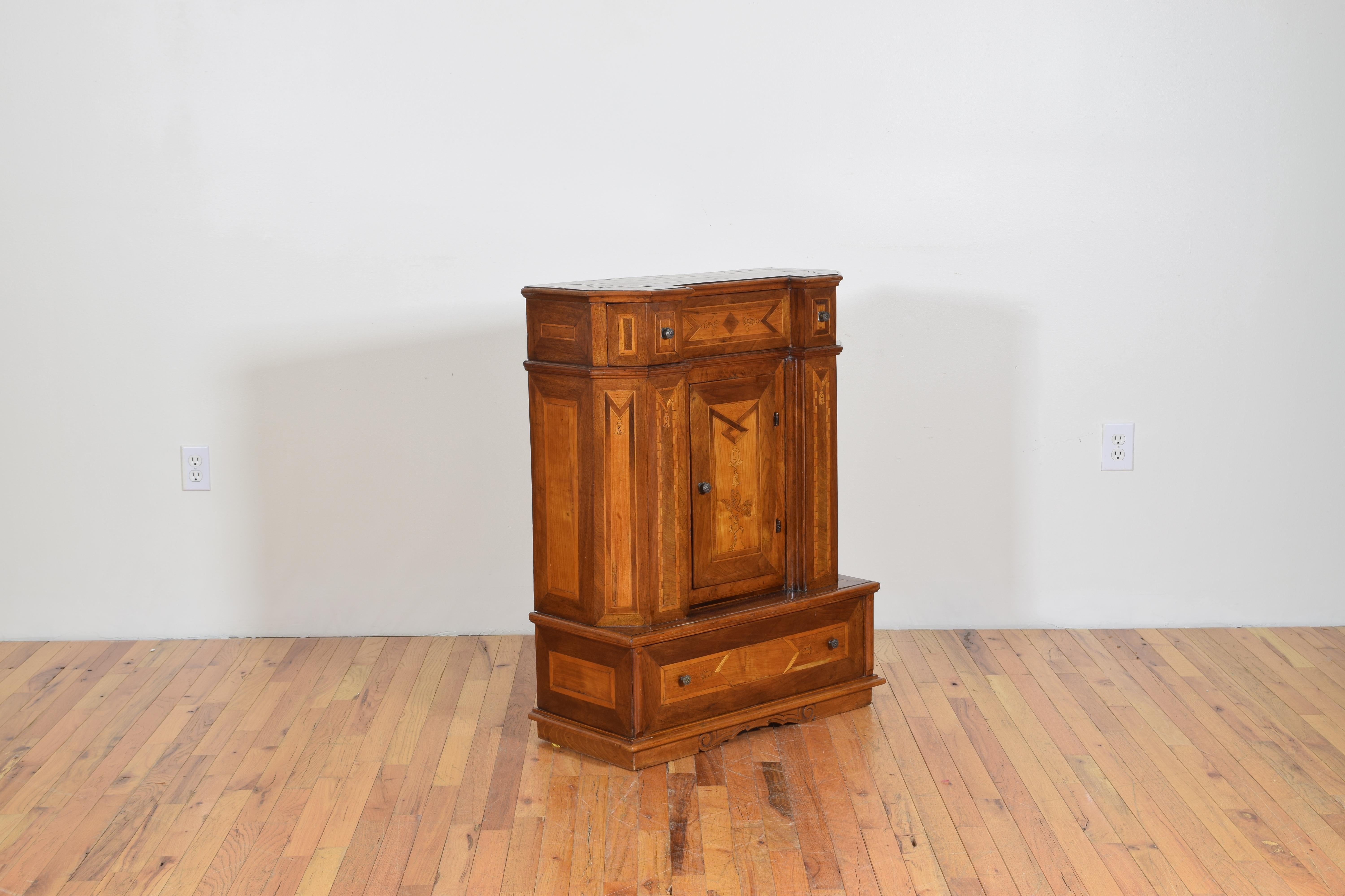 Neoclassical Italian Neoclassic Walnut and Mixed Woods Veneered Piccolo Credenza 19th Century